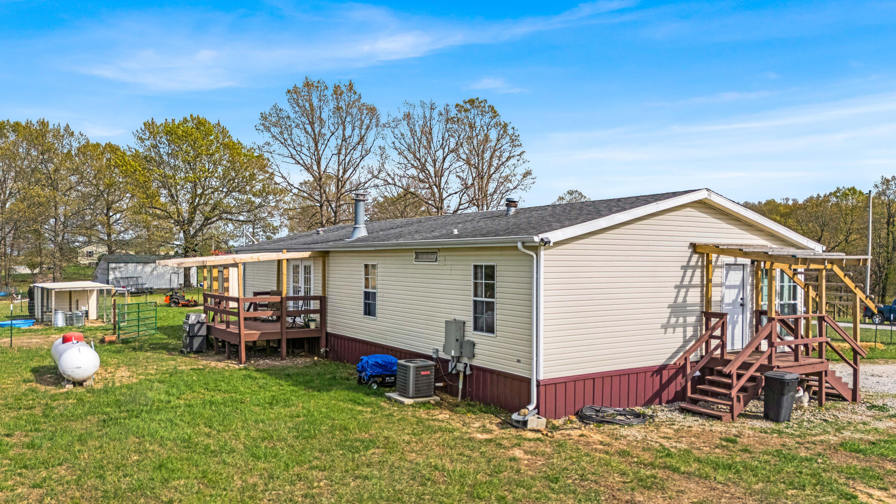 property viewer photo 18