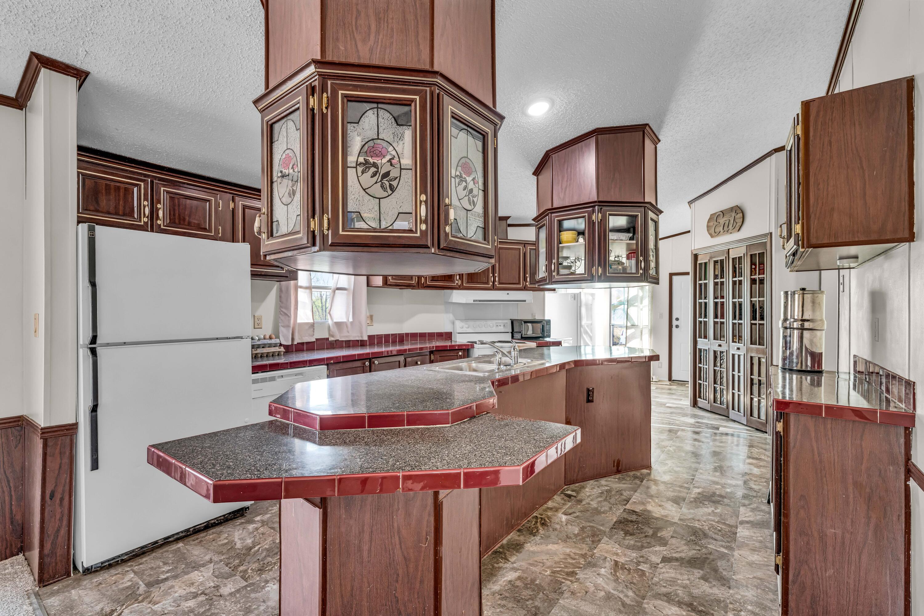 property viewer photo 4