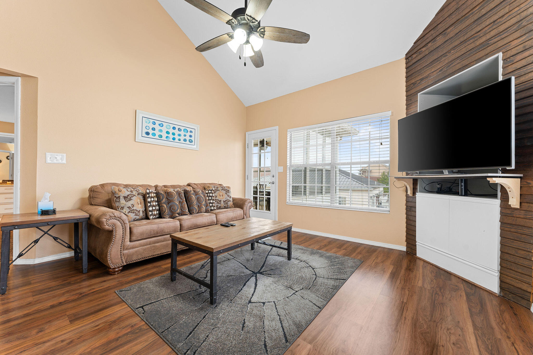 property viewer photo 12