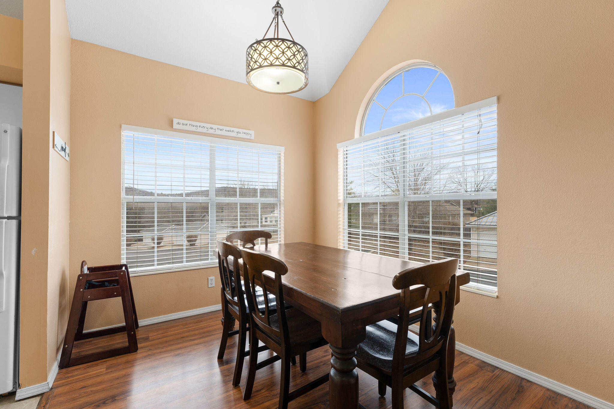 property viewer photo 4