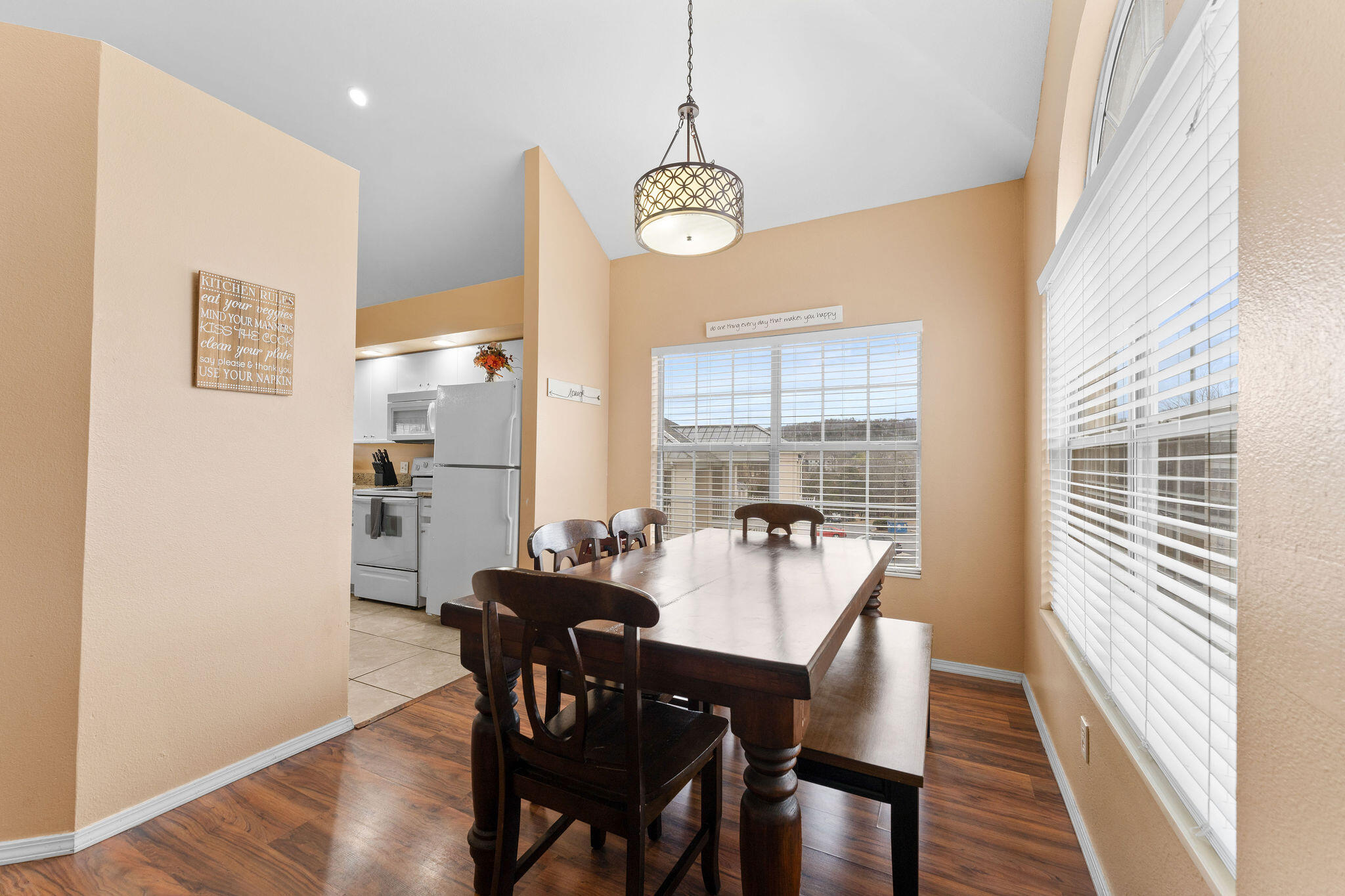 property viewer photo 5