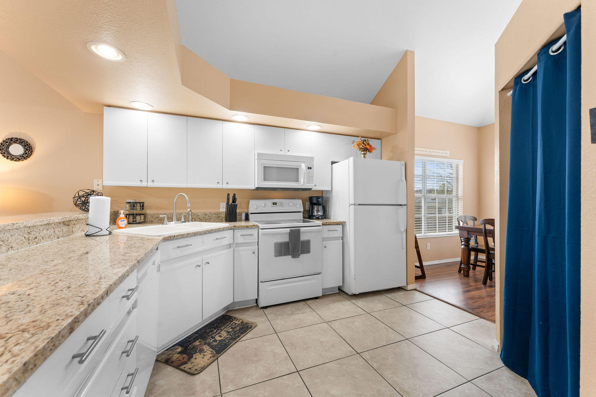 property viewer photo 8