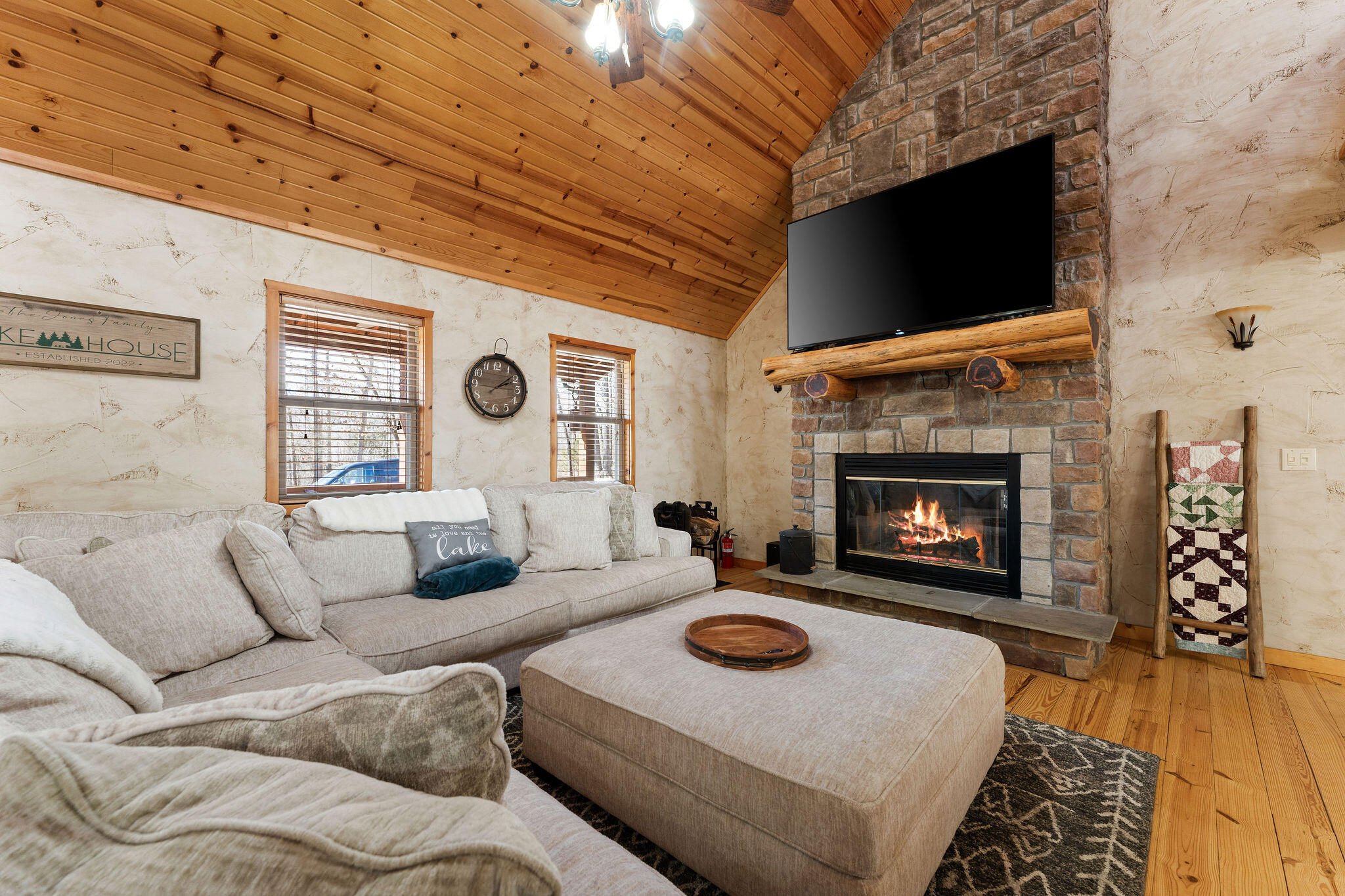 property viewer photo 12