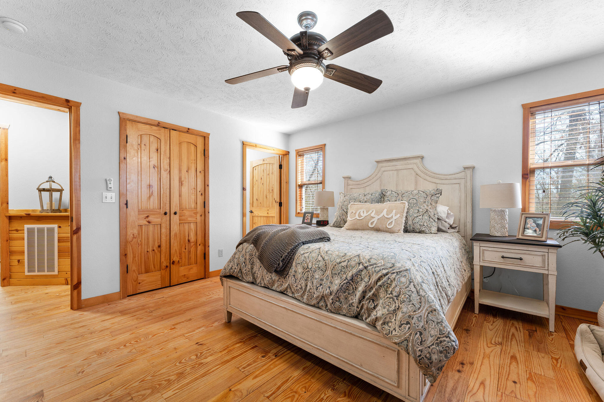 property viewer photo 24