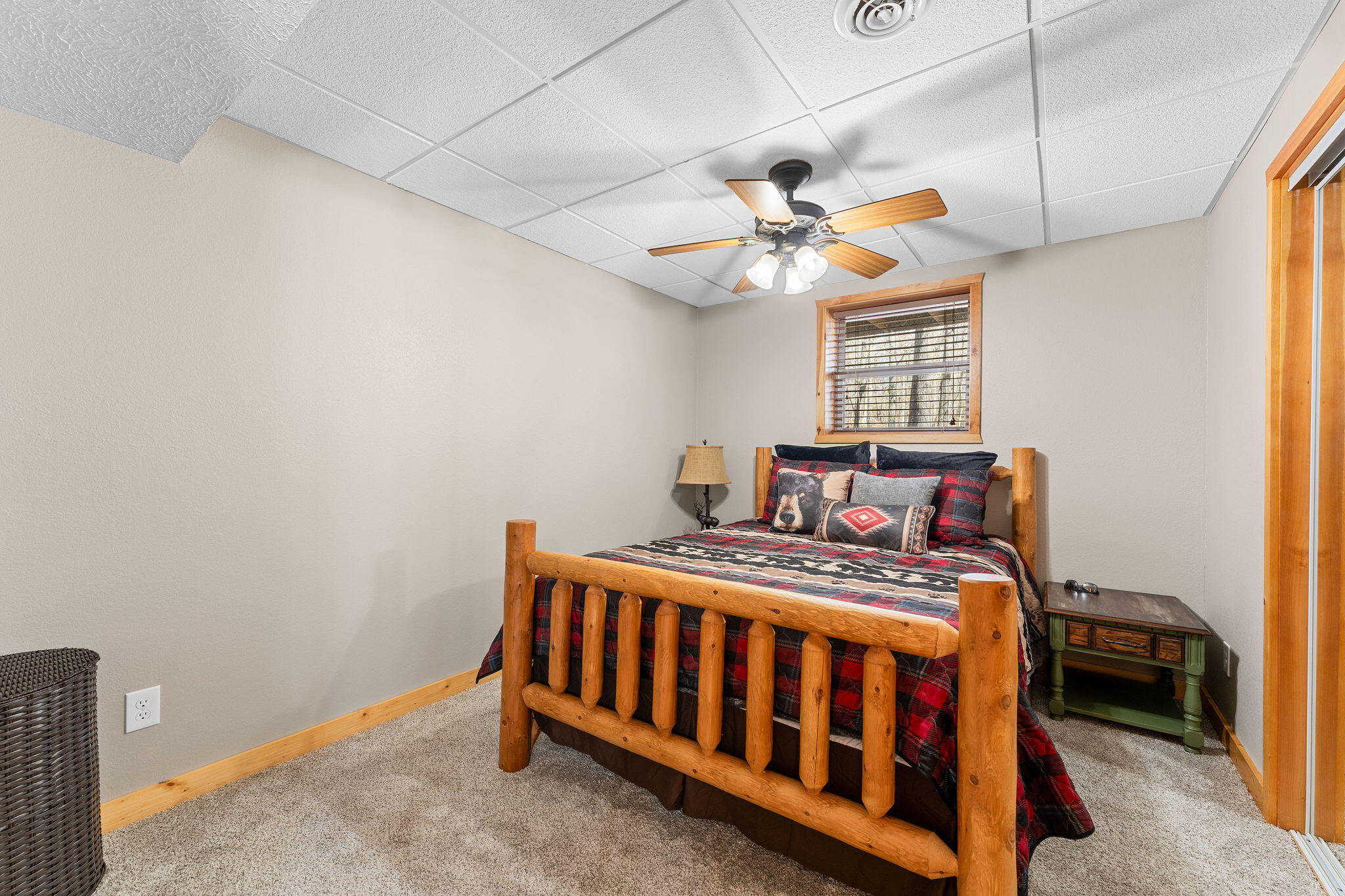 property viewer photo 35