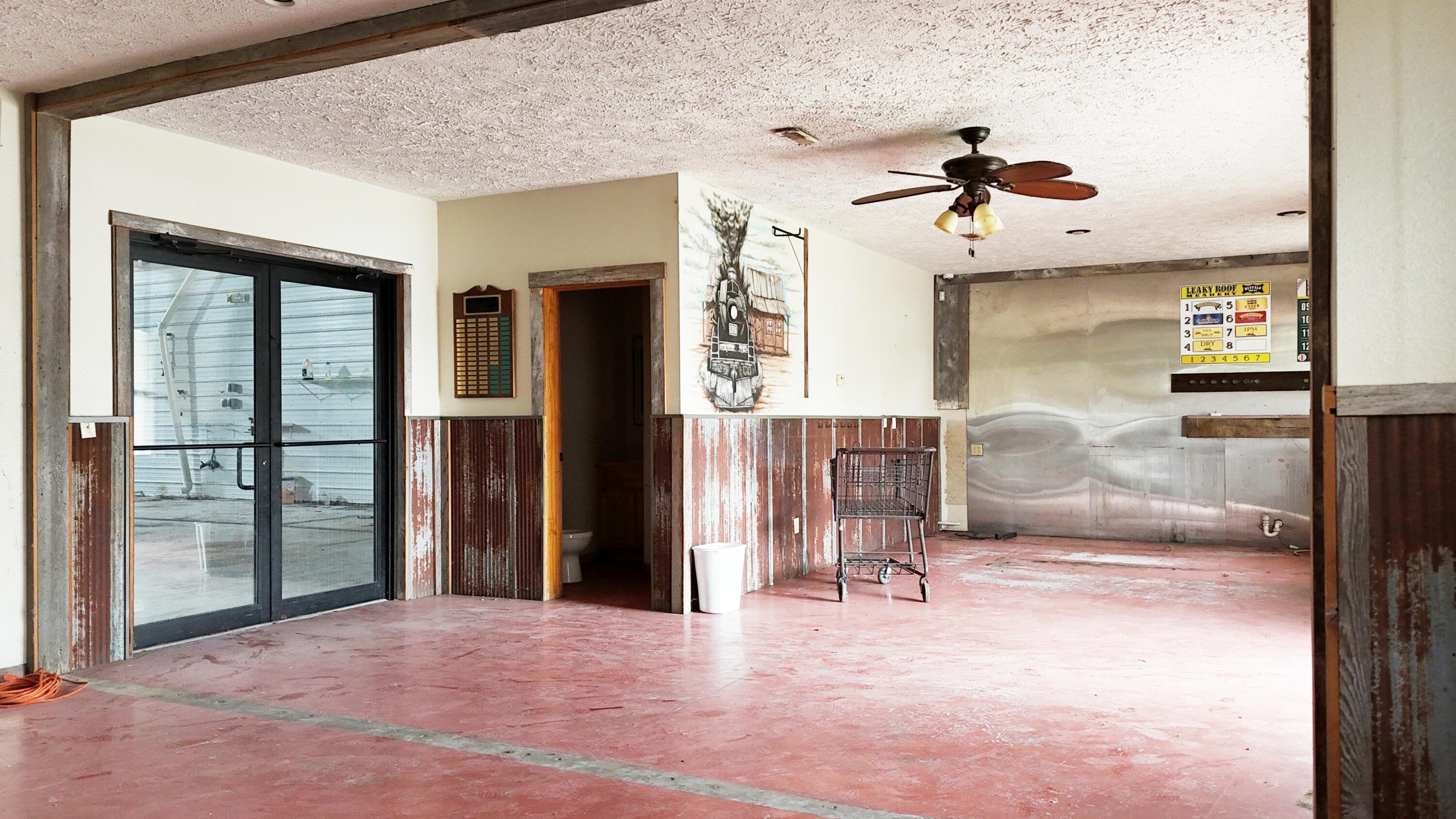 main property photo 13