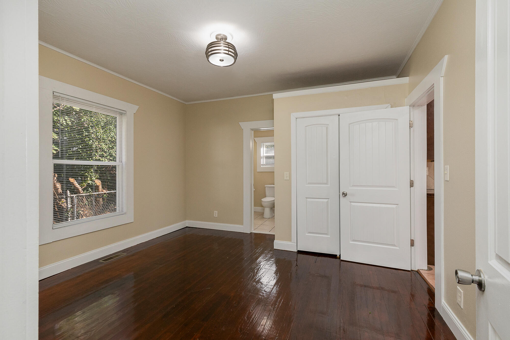 property viewer photo 11