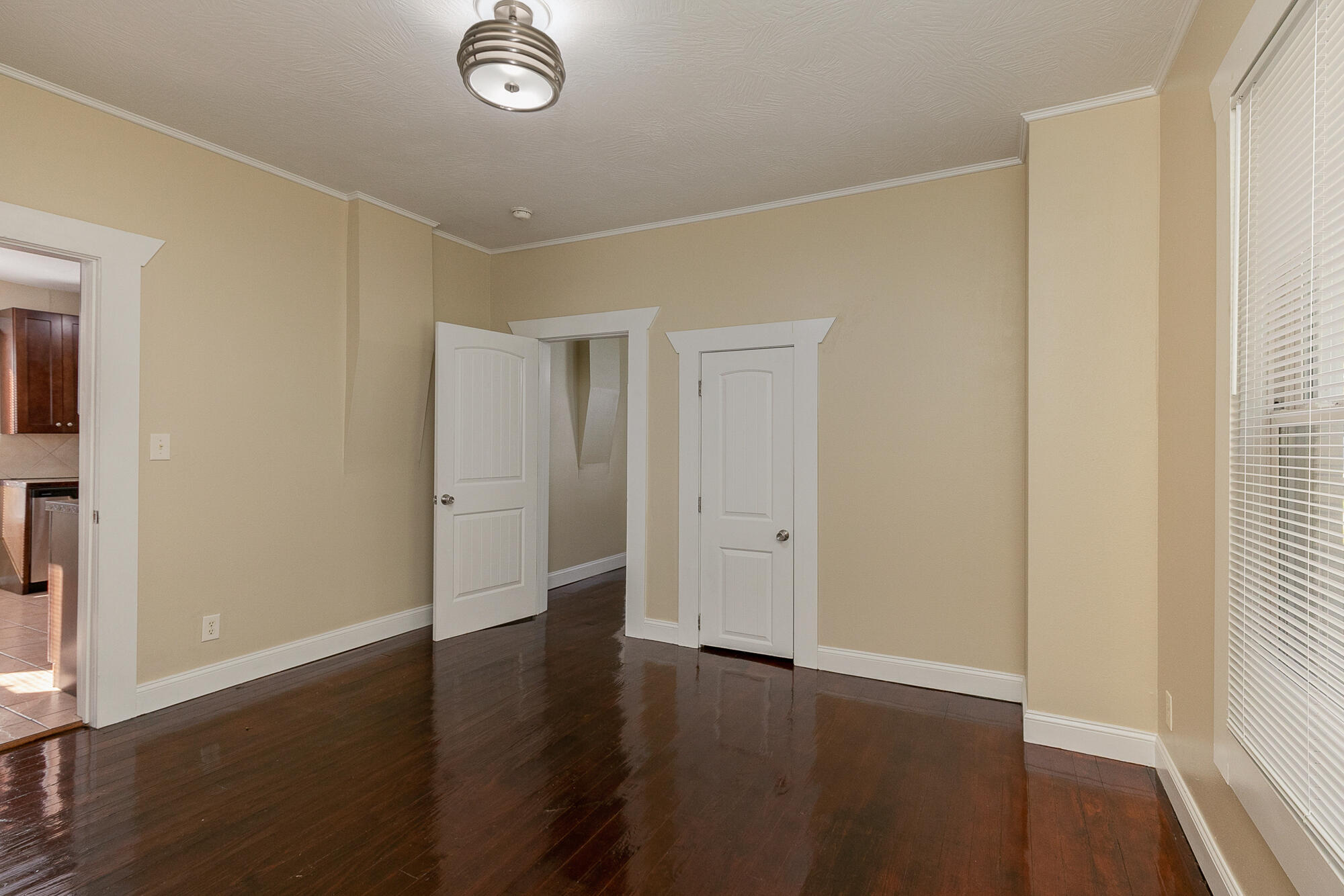 property viewer photo 12