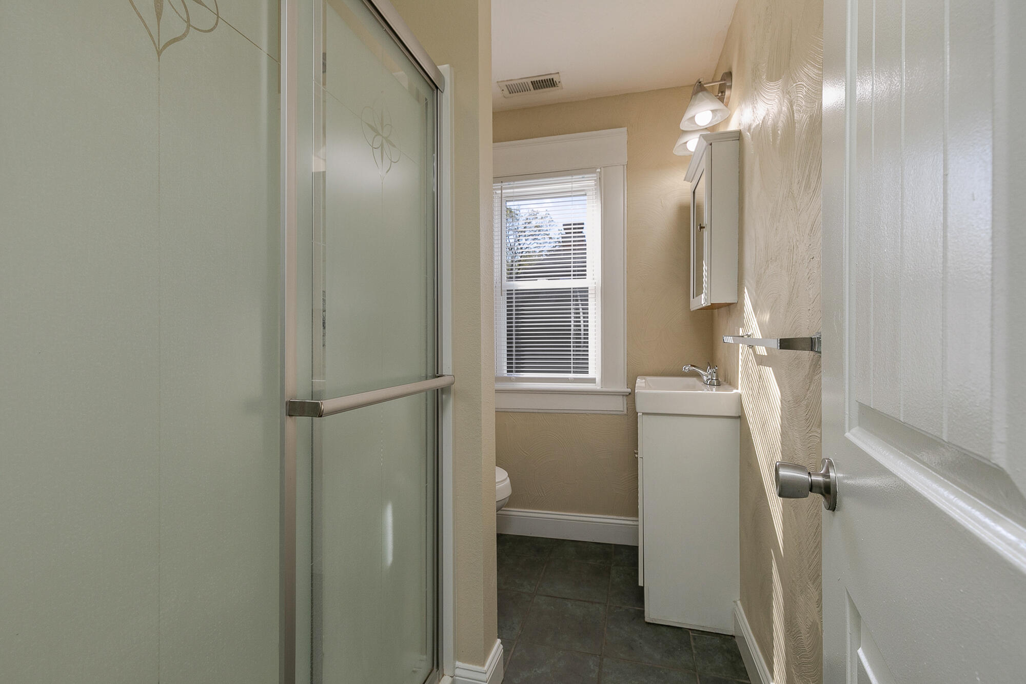 property viewer photo 16