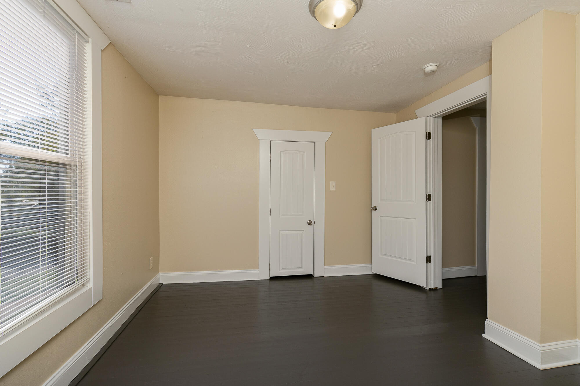 property viewer photo 18