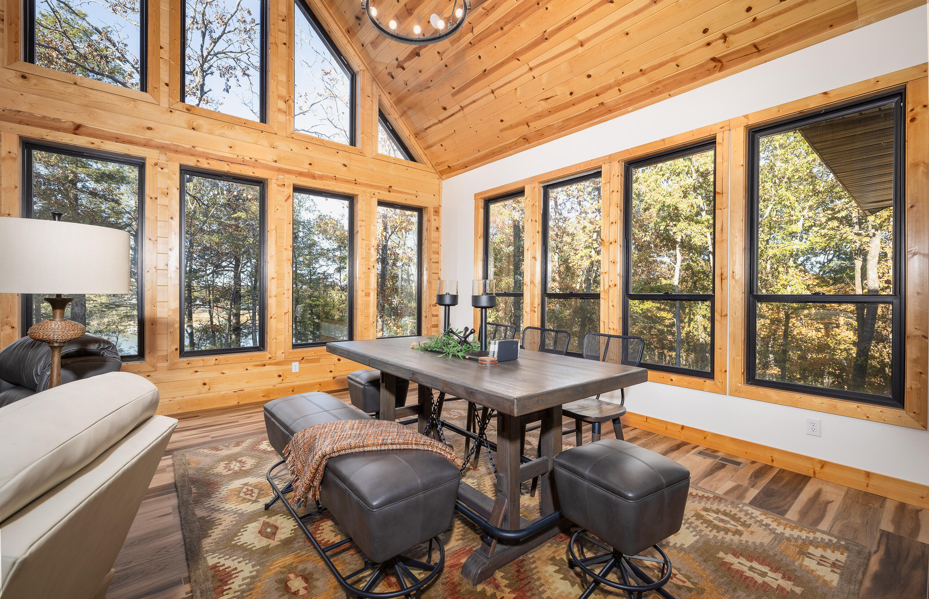 property viewer photo 30