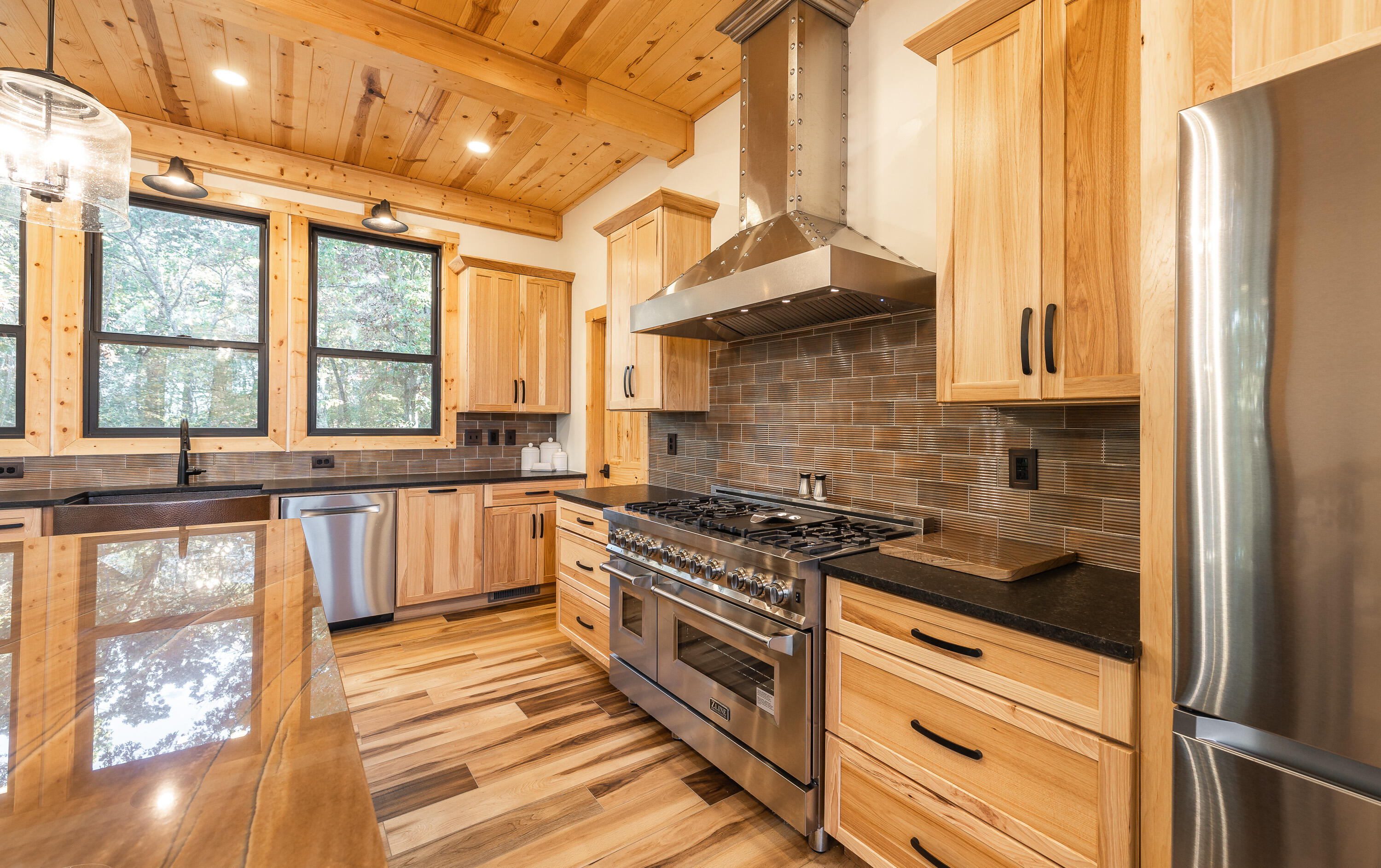 property viewer photo 35