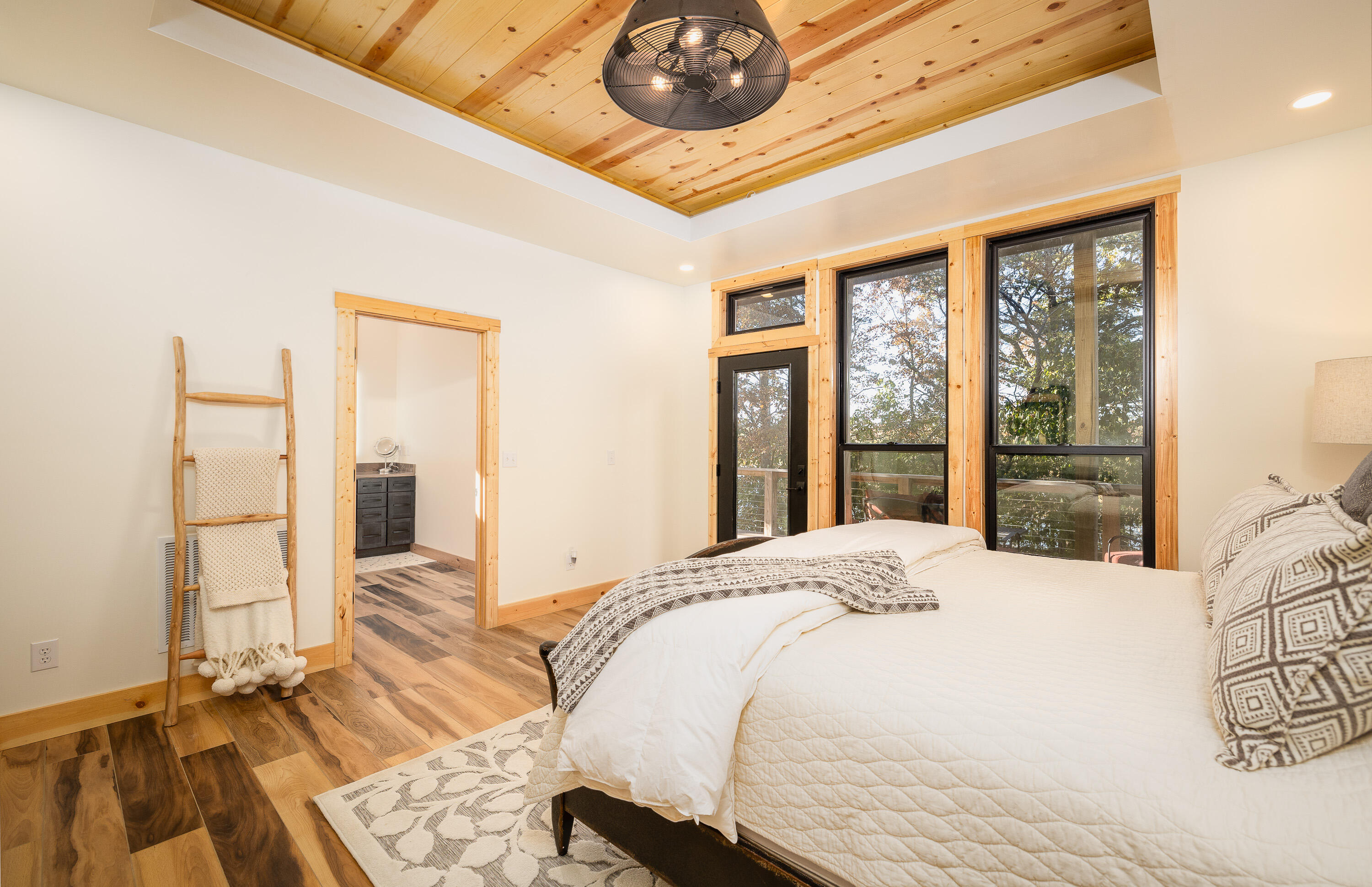 property viewer photo 40