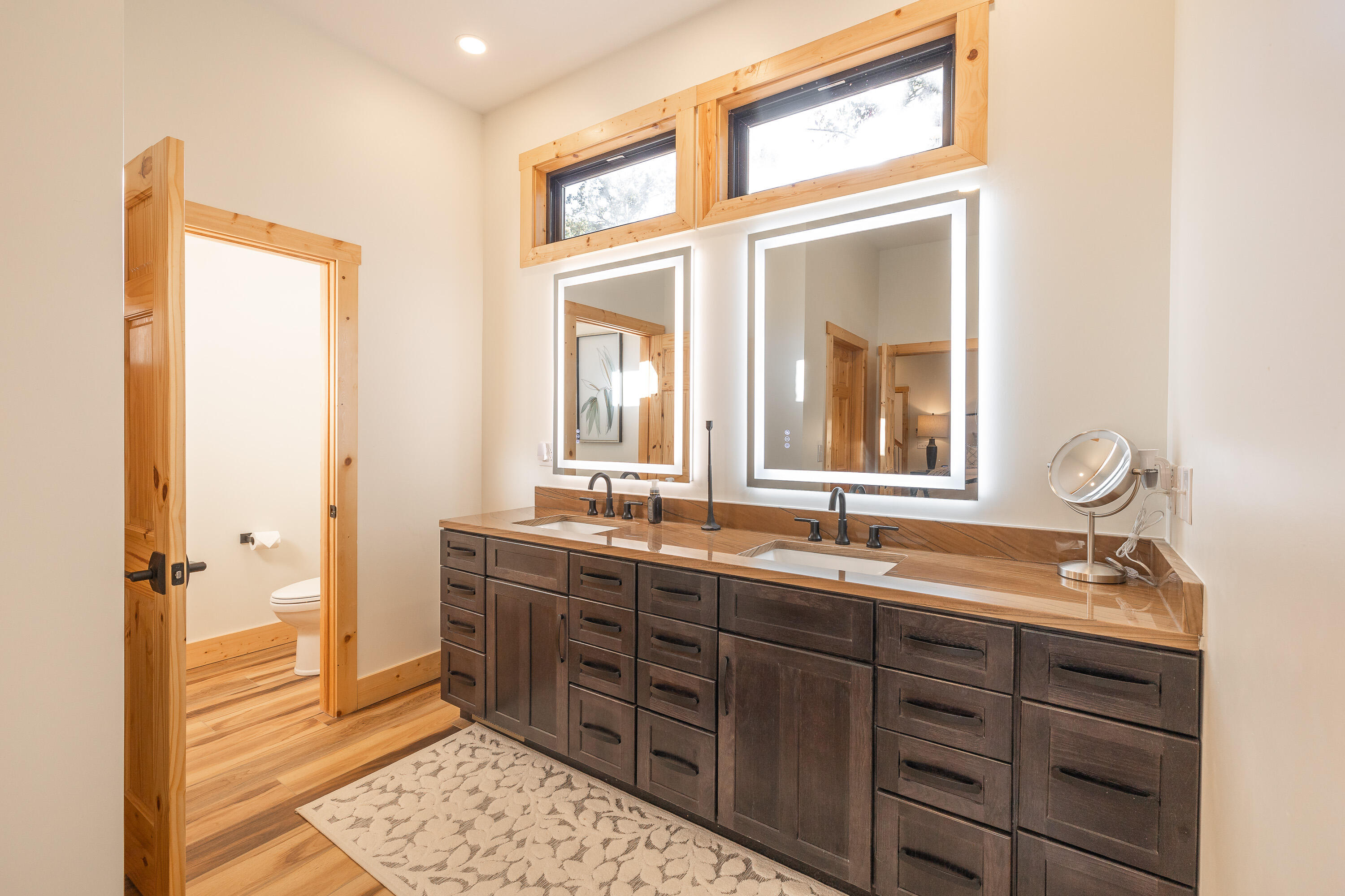 property viewer photo 41