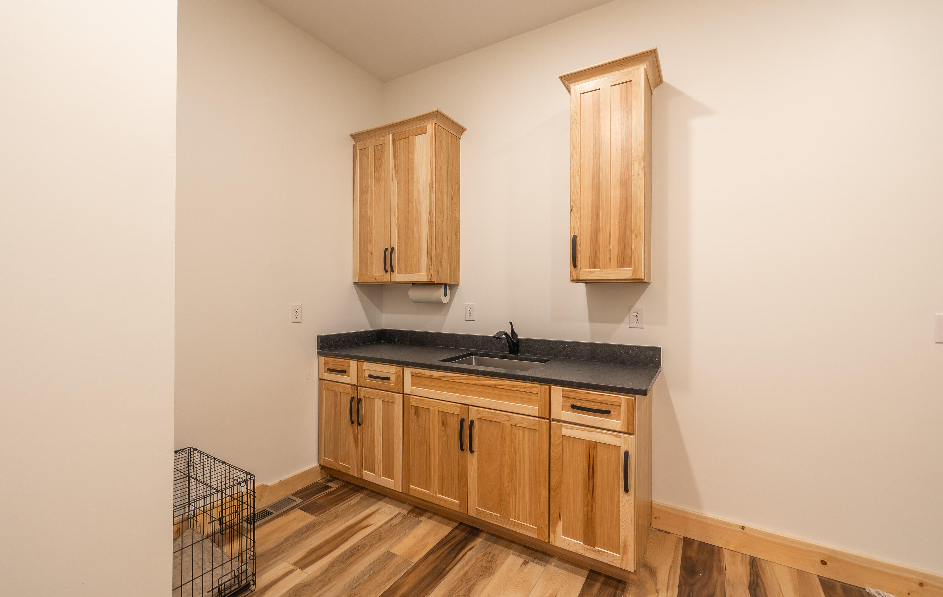property viewer photo 43