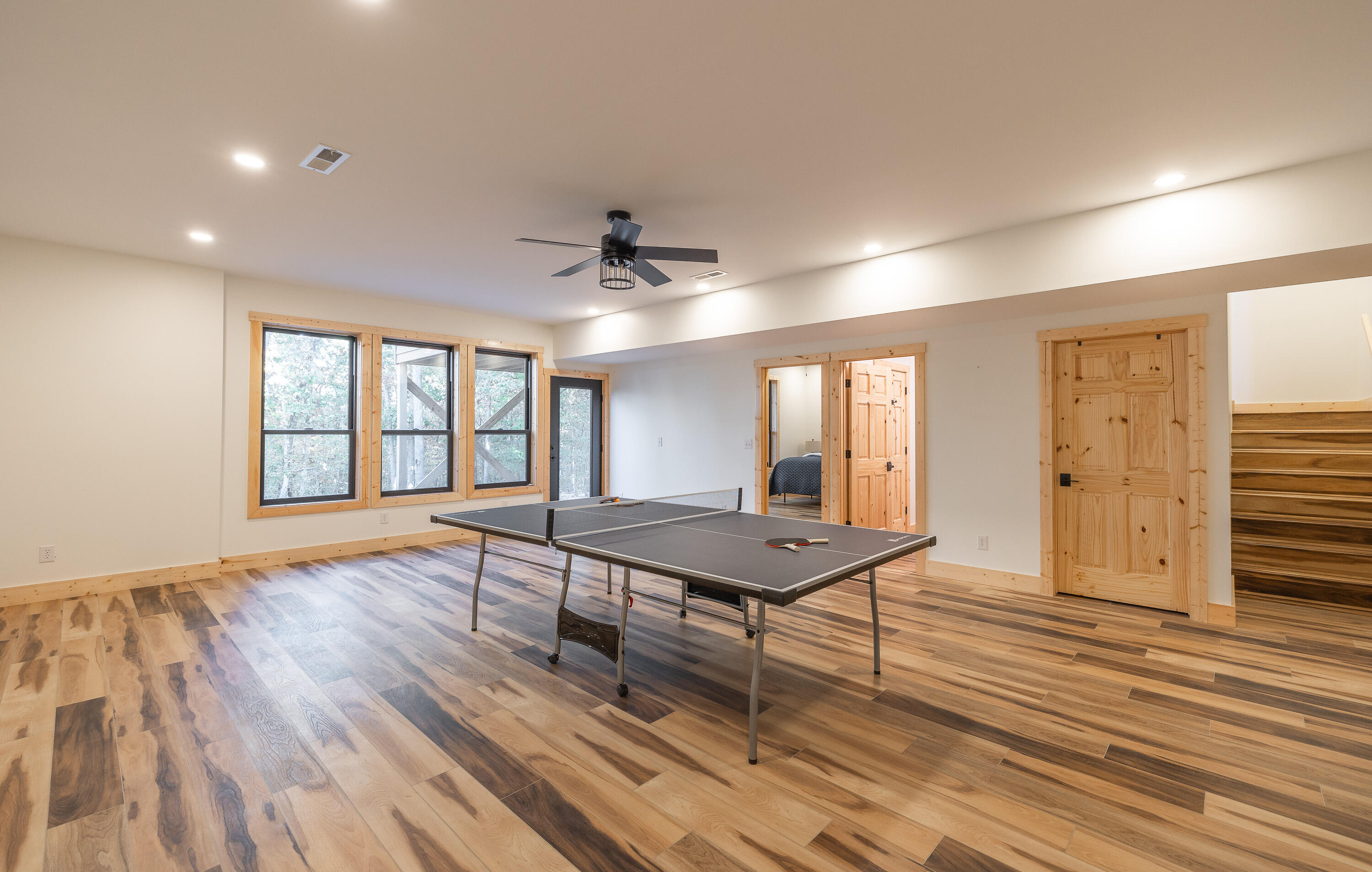 property viewer photo 47