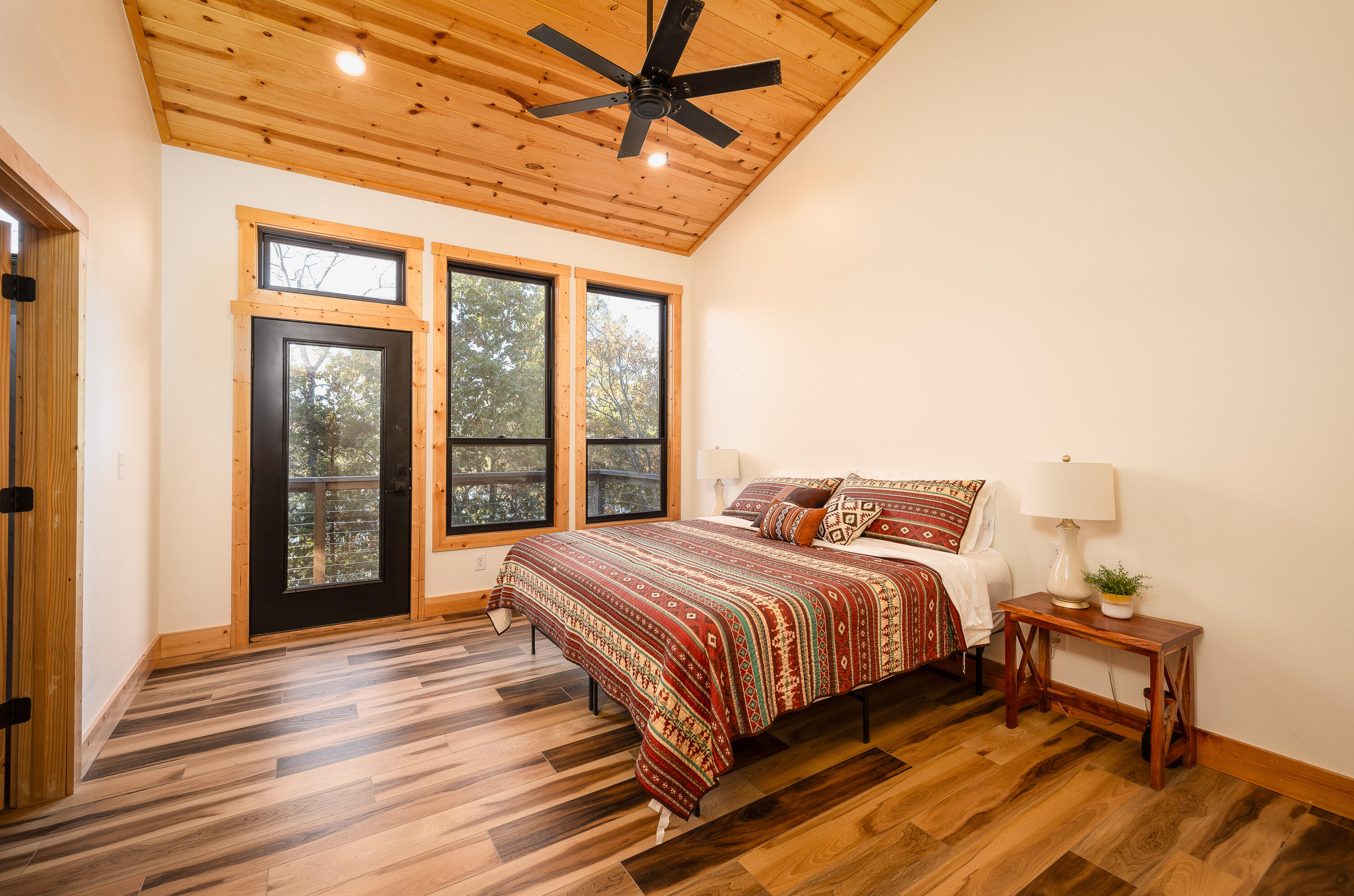 property viewer photo 57