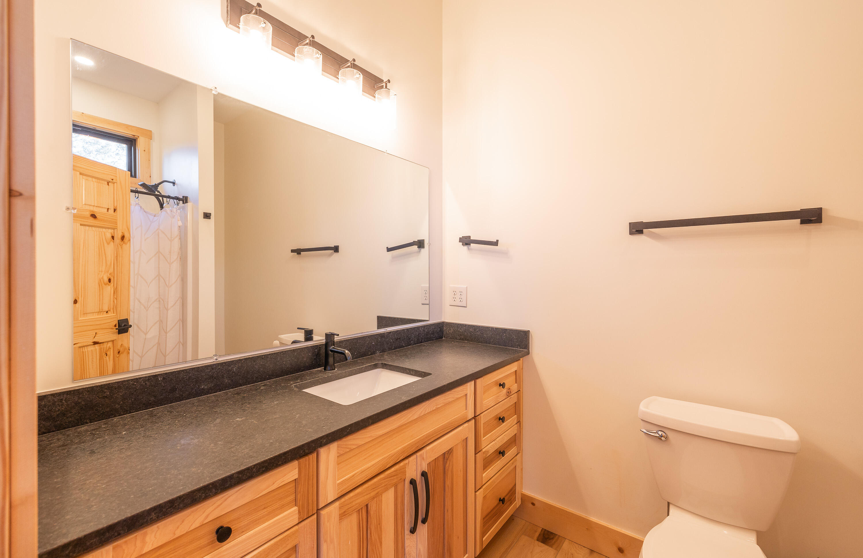 property viewer photo 58