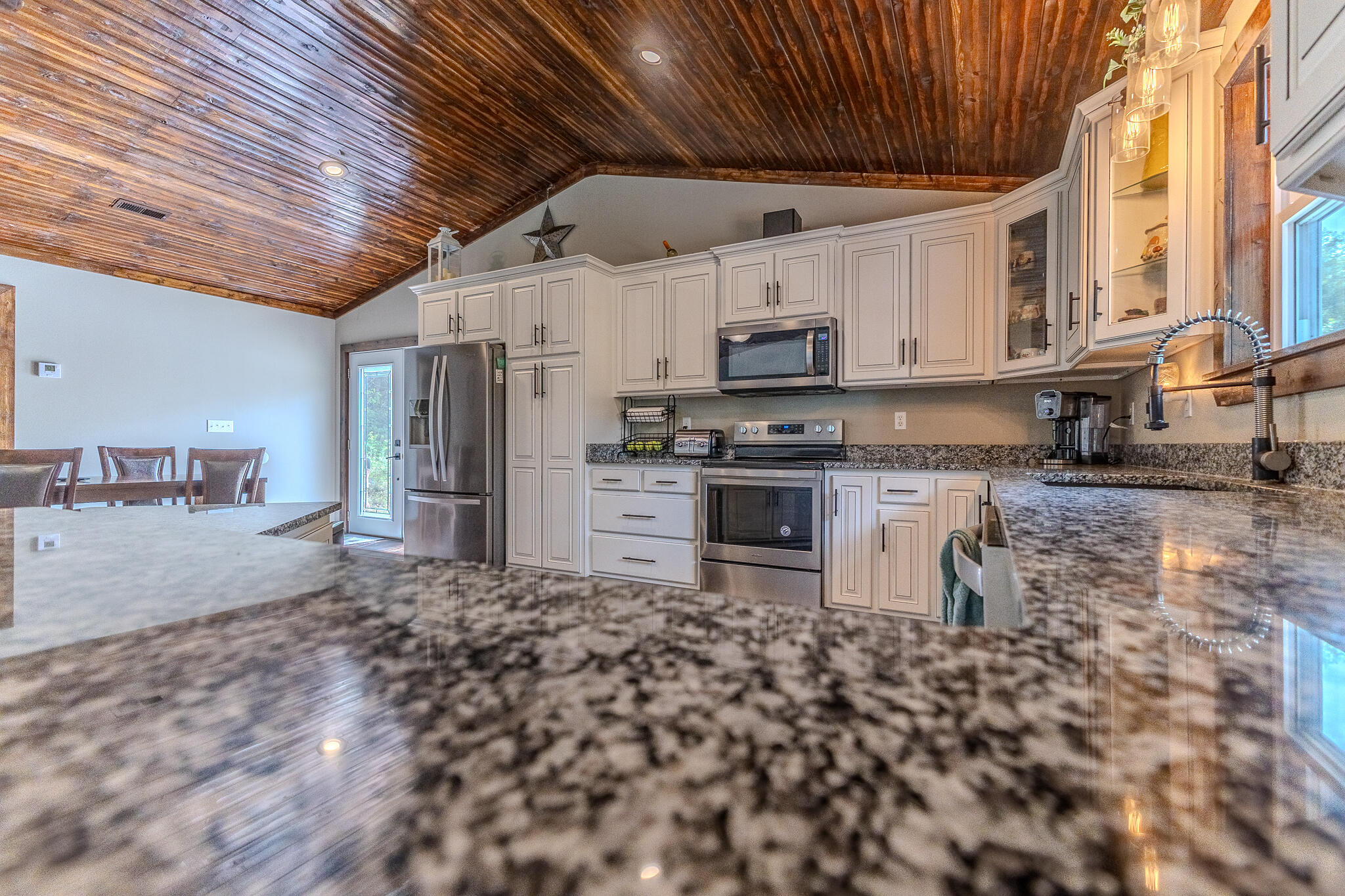 property viewer photo 19