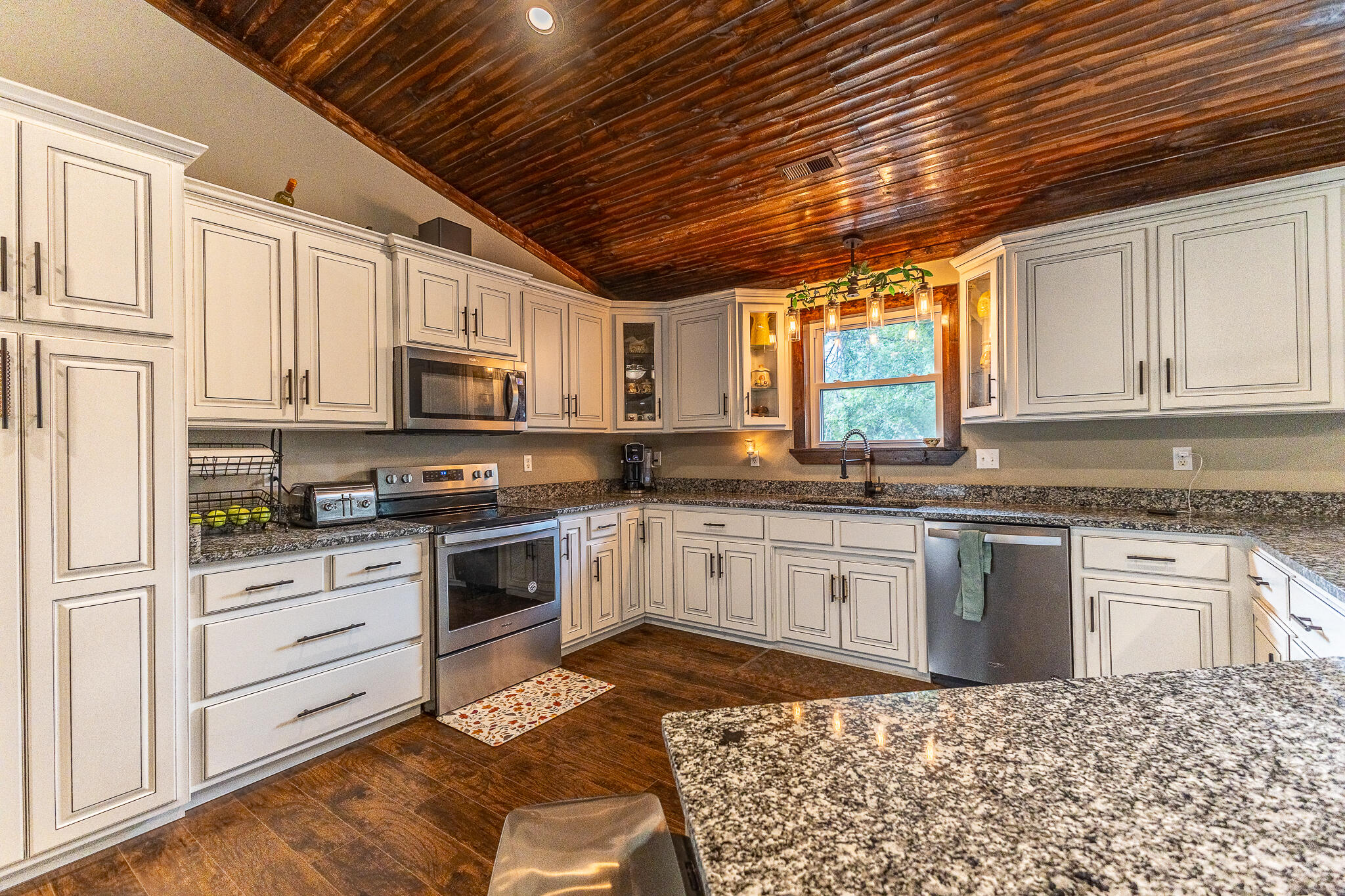 property viewer photo 4