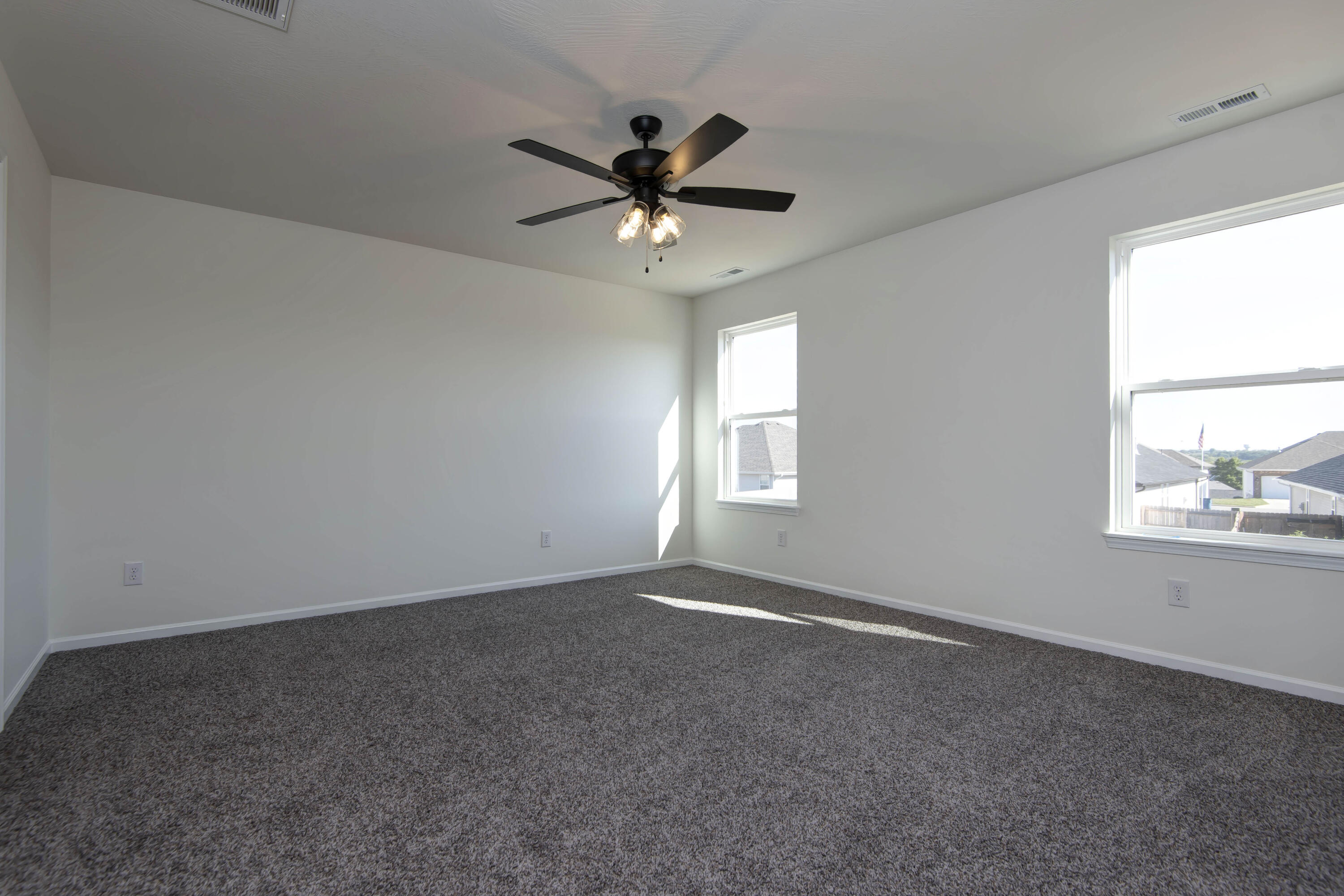 property viewer photo 16