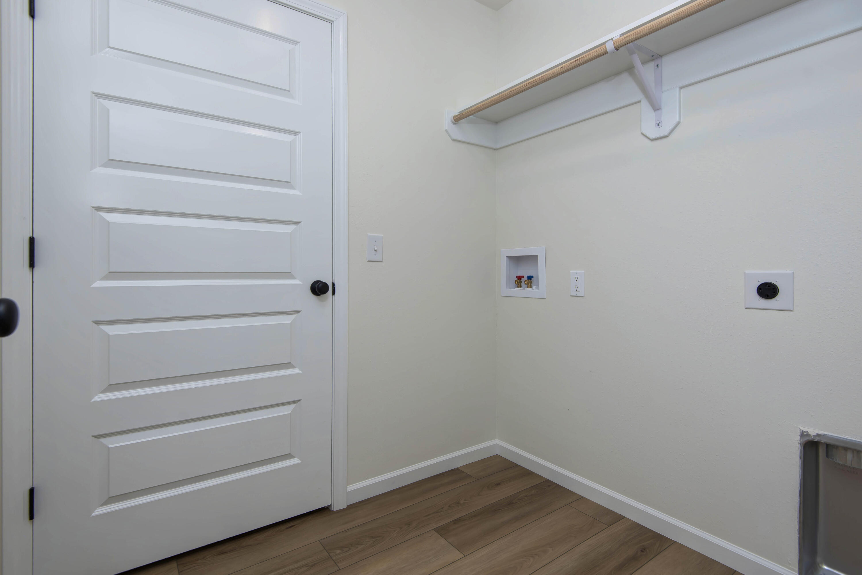 property viewer photo 25