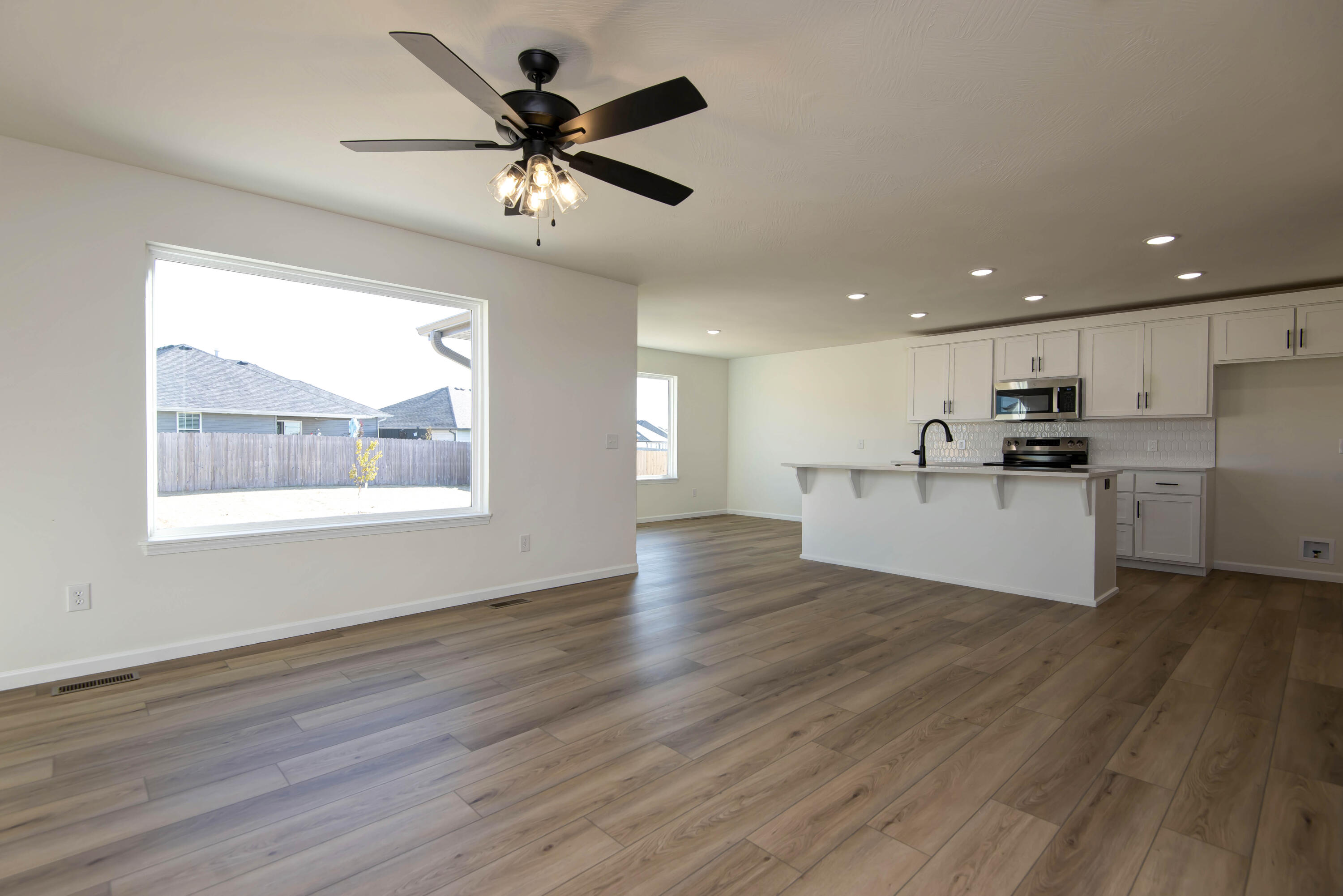 property viewer photo 9