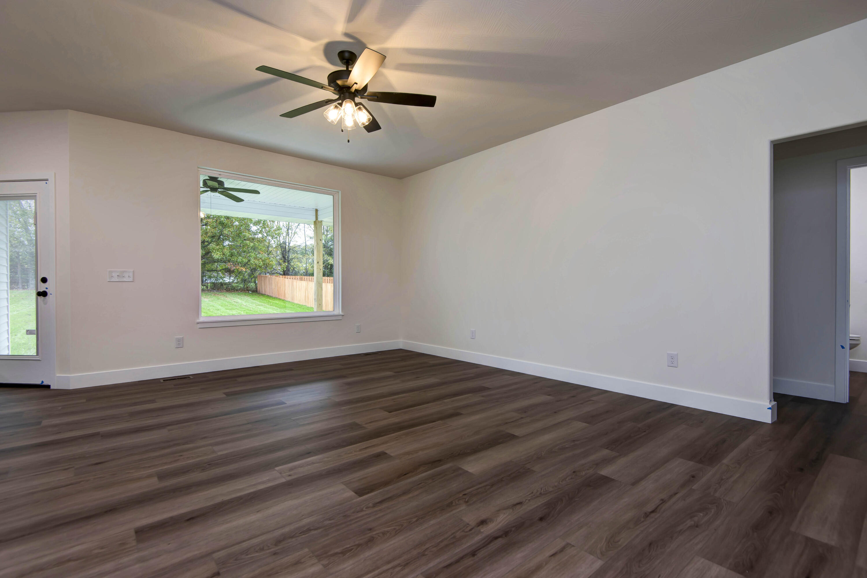 property viewer photo 11