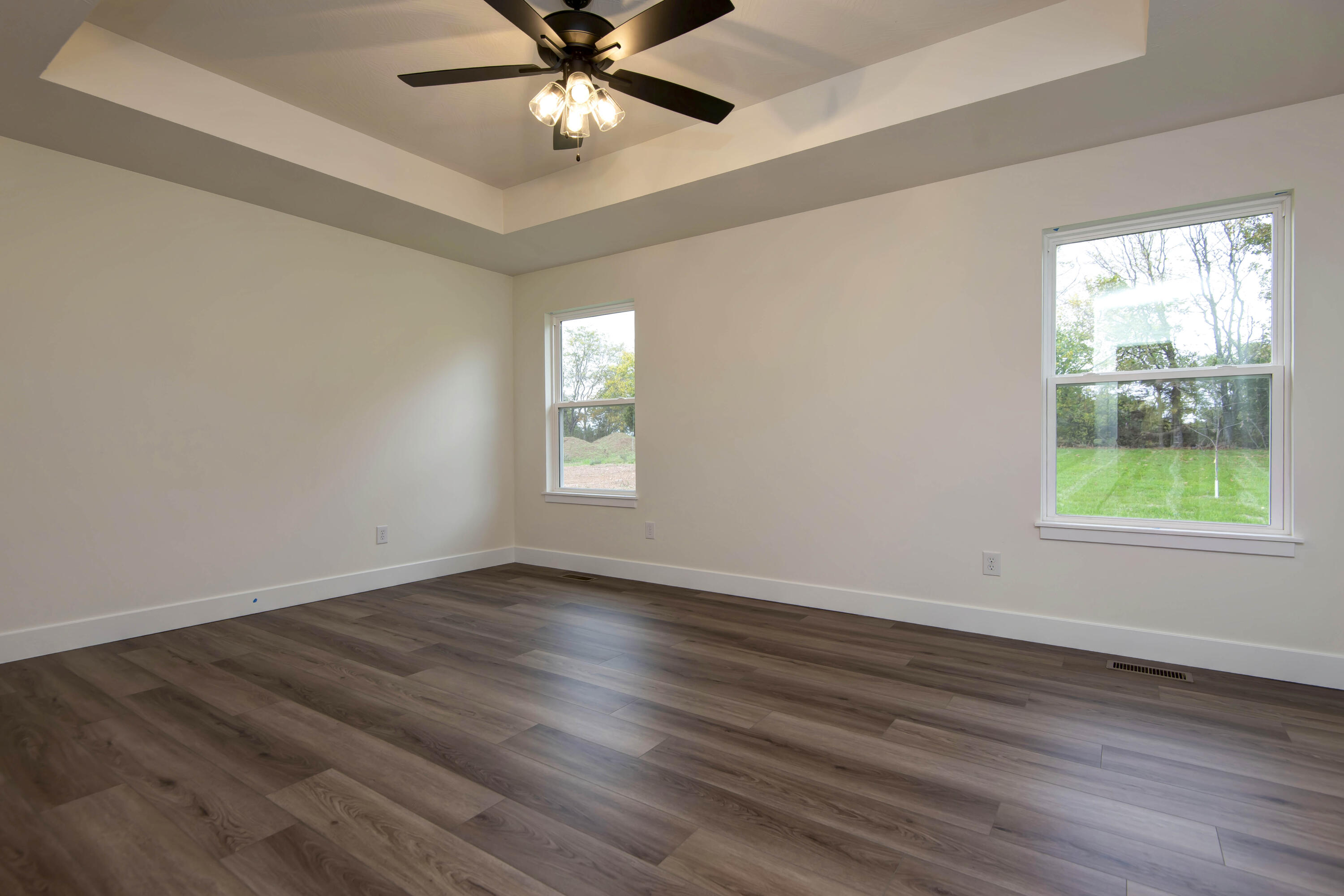 property viewer photo 16