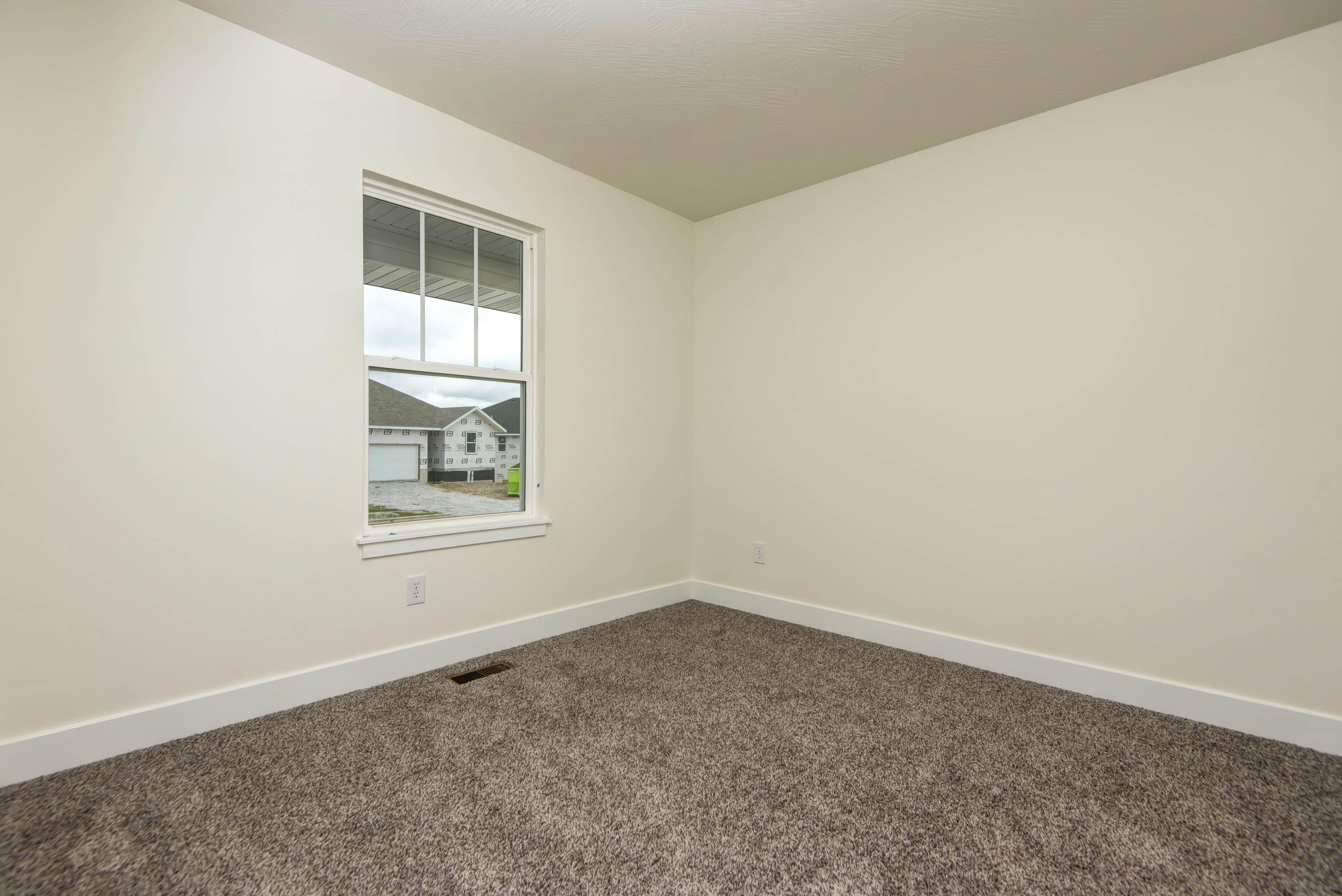 property viewer photo 21
