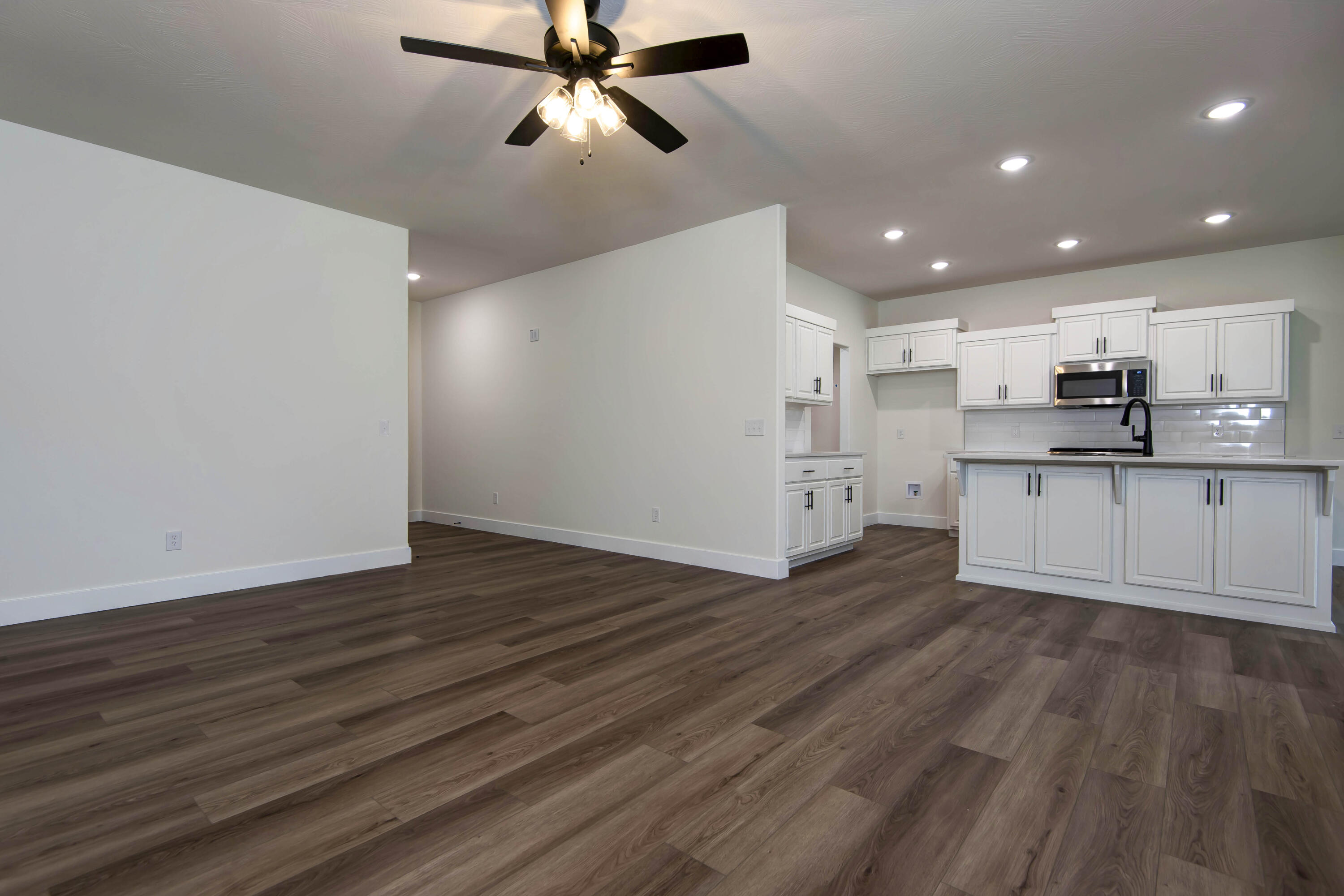 property viewer photo 9