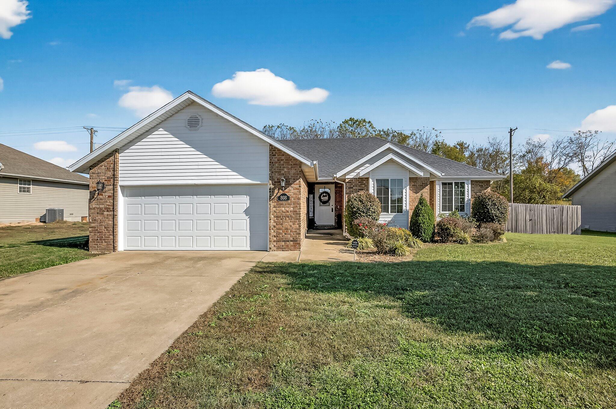 main property photo 0