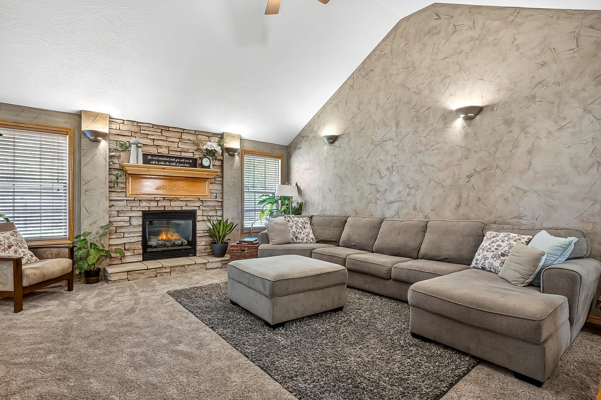 property viewer photo 4