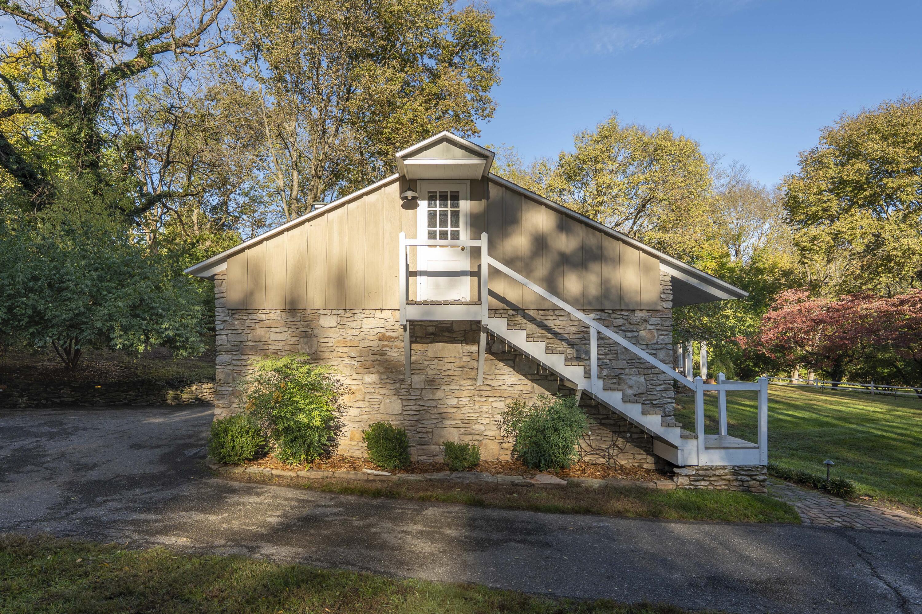 main property photo 58