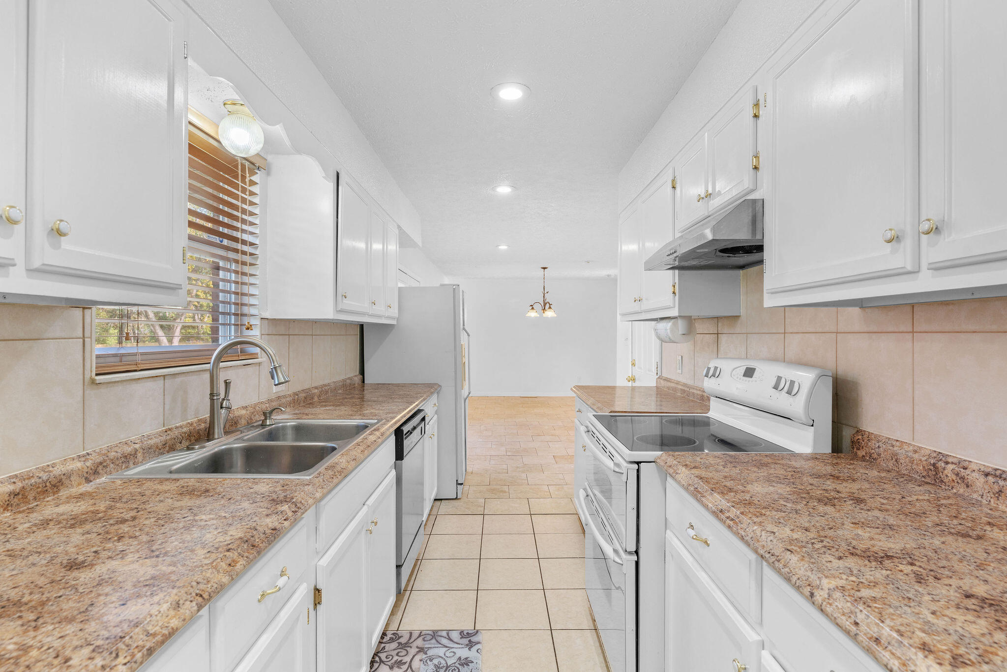 property viewer photo 10