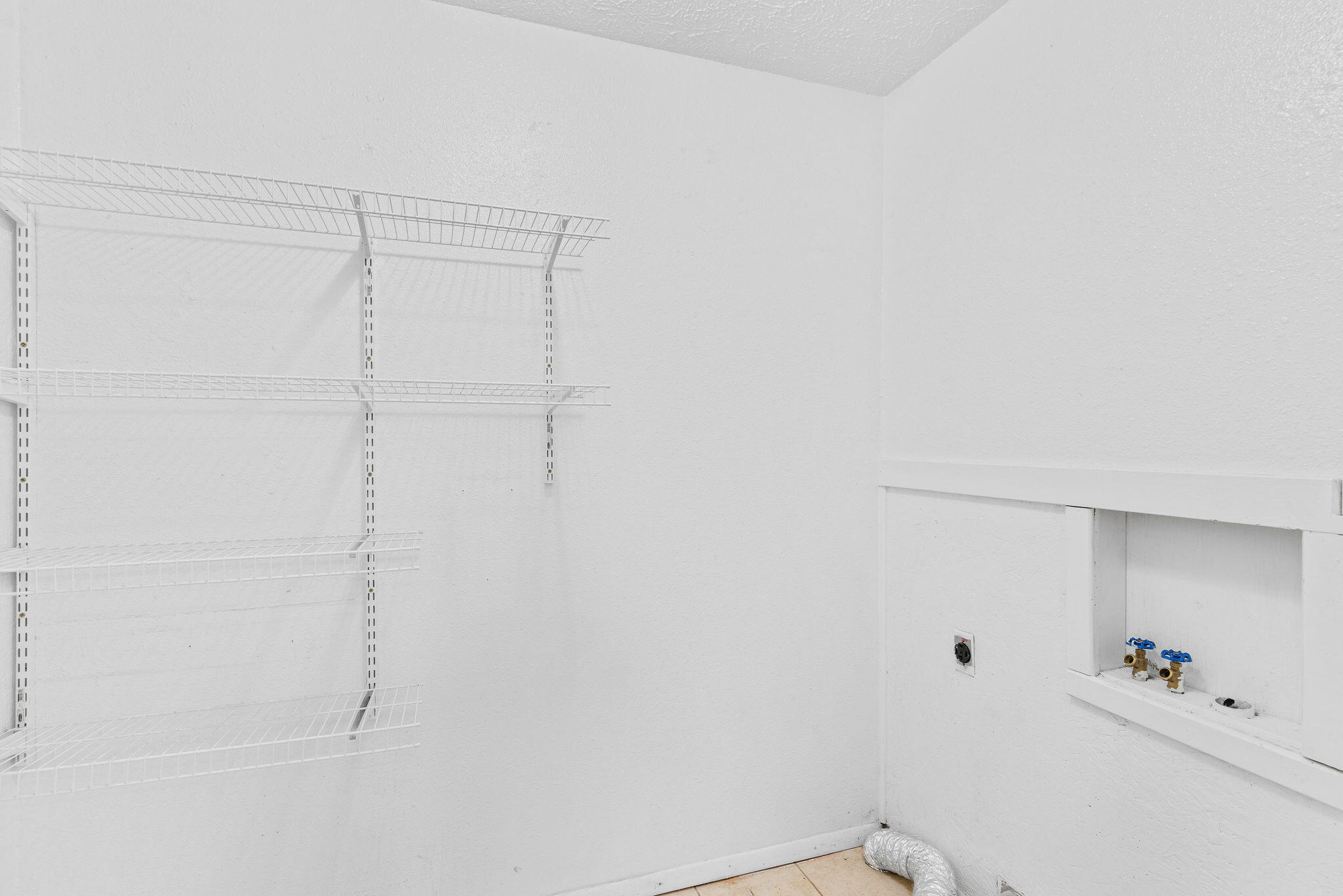 property viewer photo 13