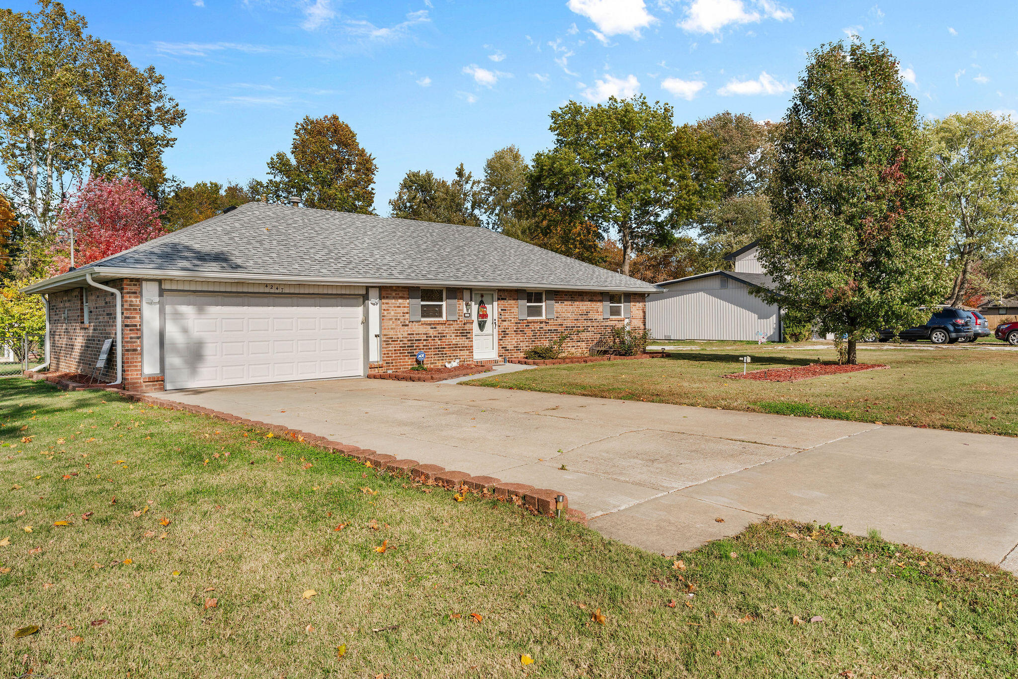 property viewer photo 3