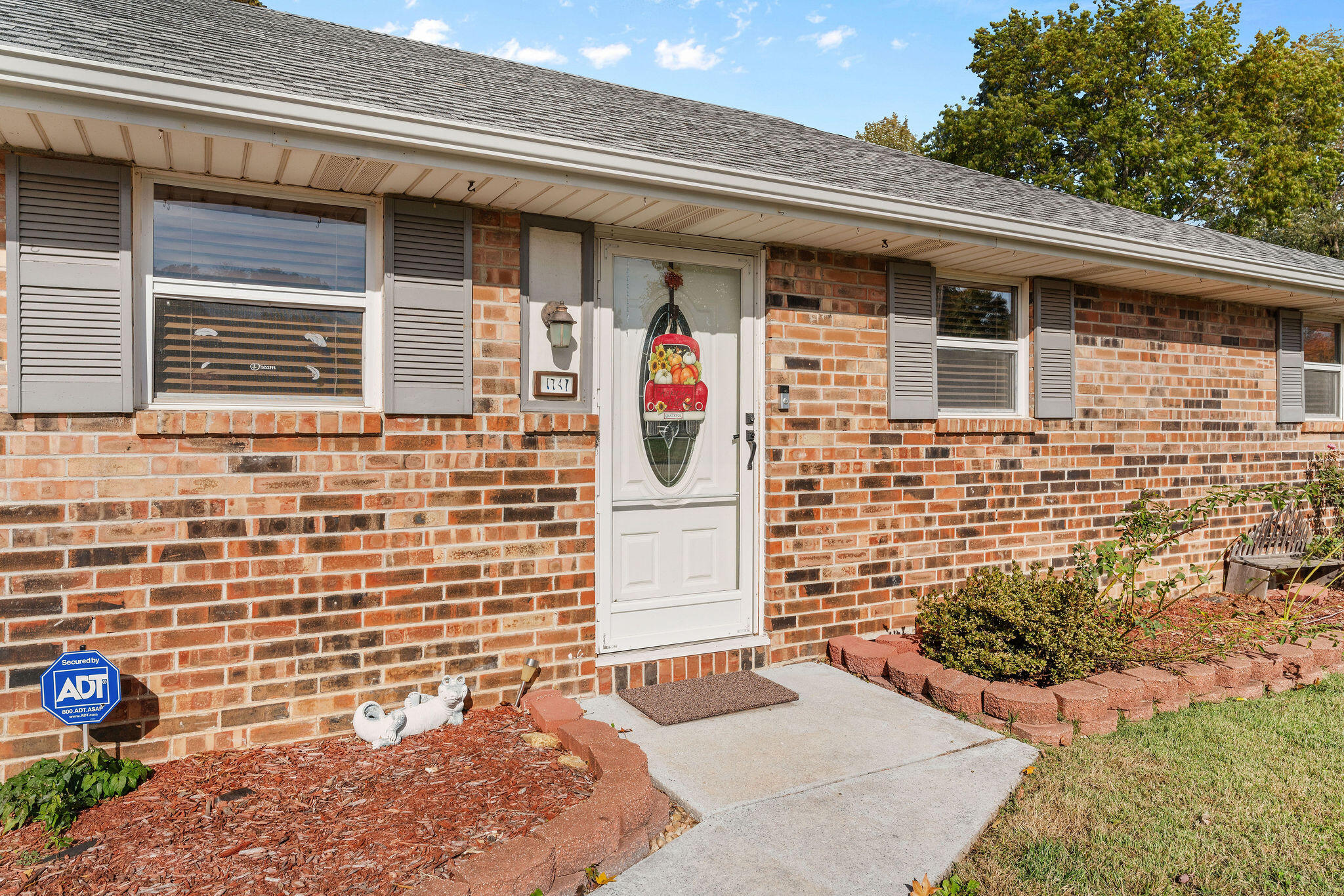 property viewer photo 4