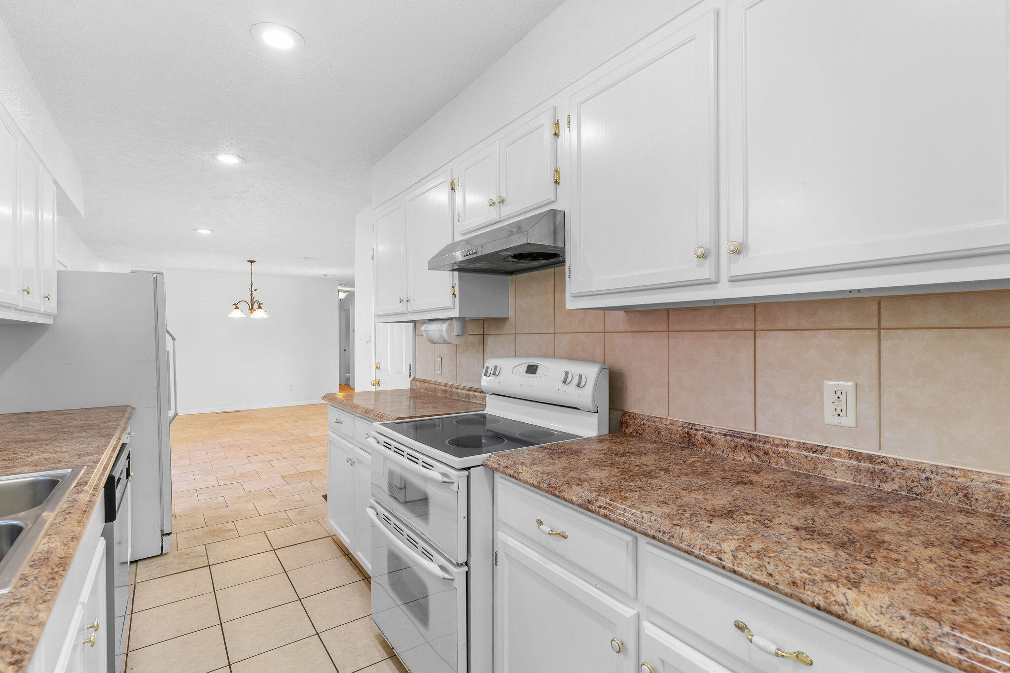 property viewer photo 9