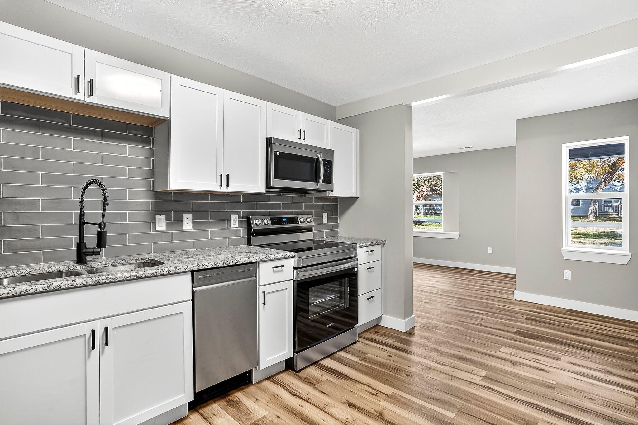 property viewer photo 10