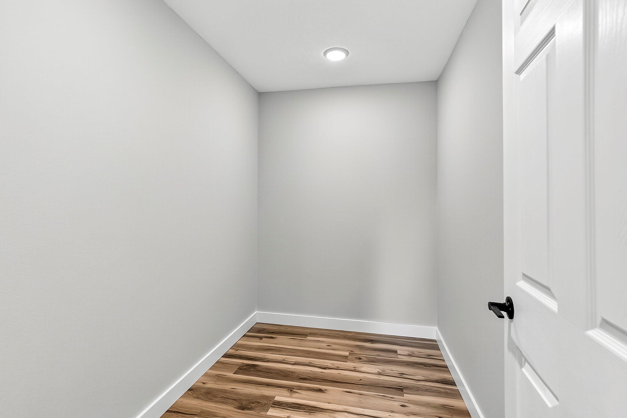 property viewer photo 18