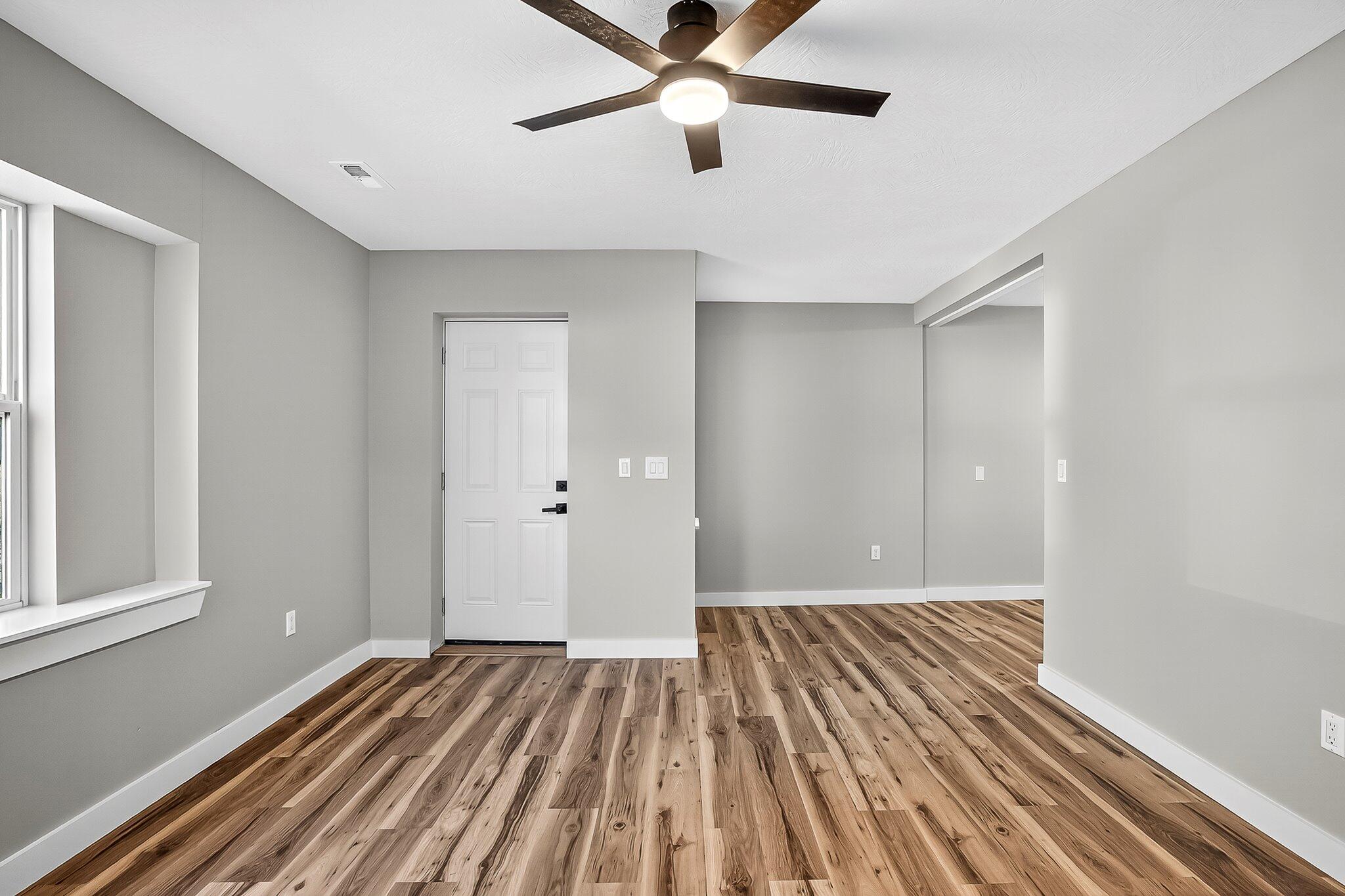 property viewer photo 4