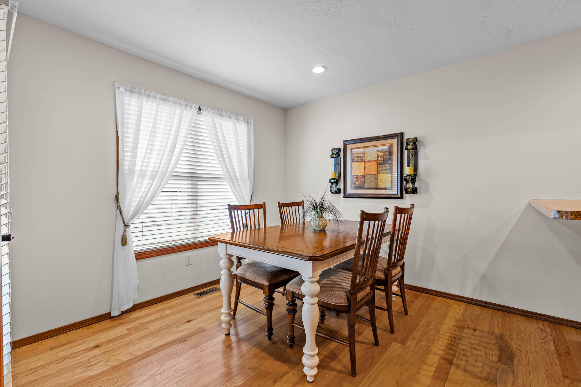 property viewer photo 13