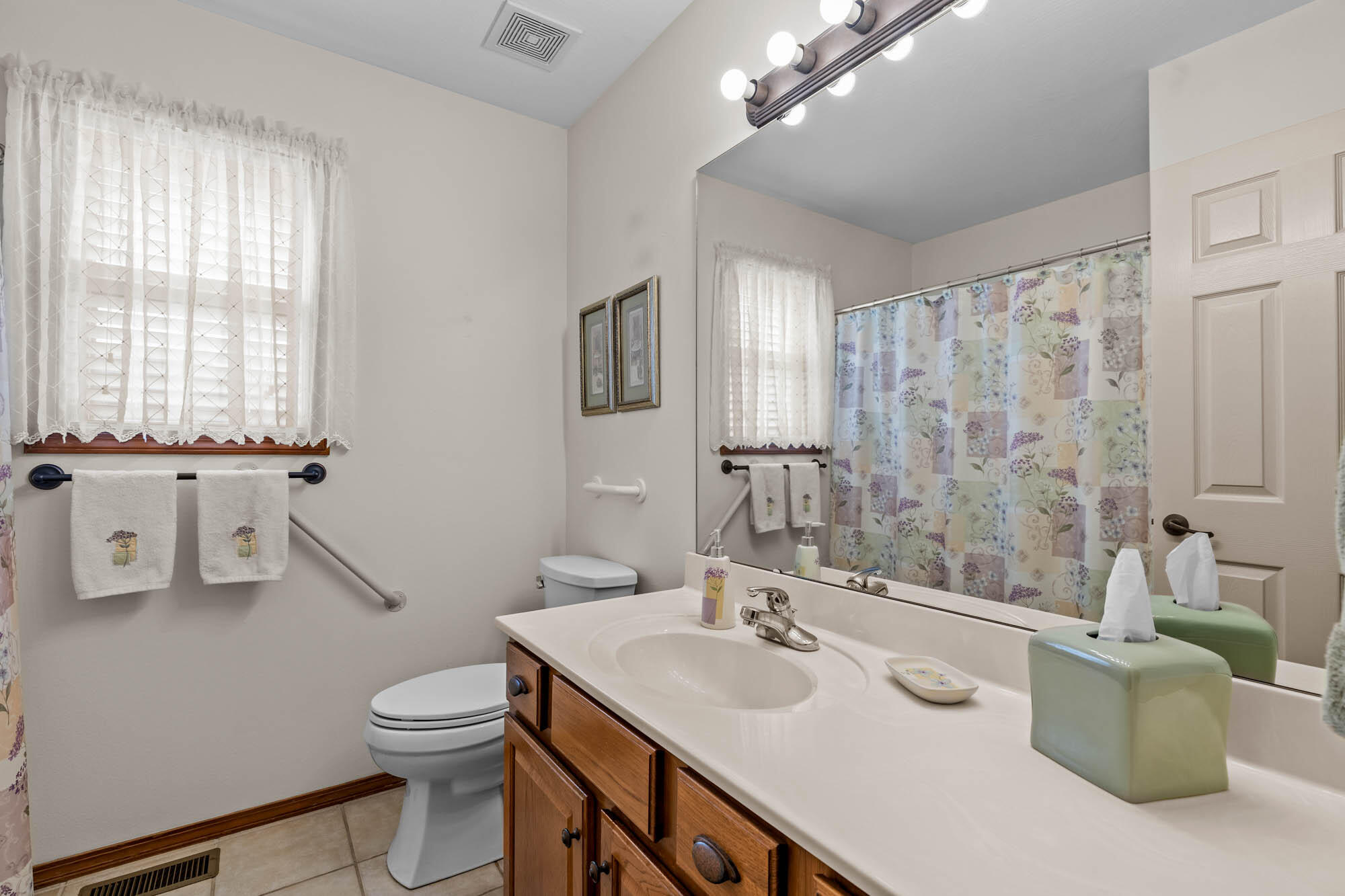 property viewer photo 16