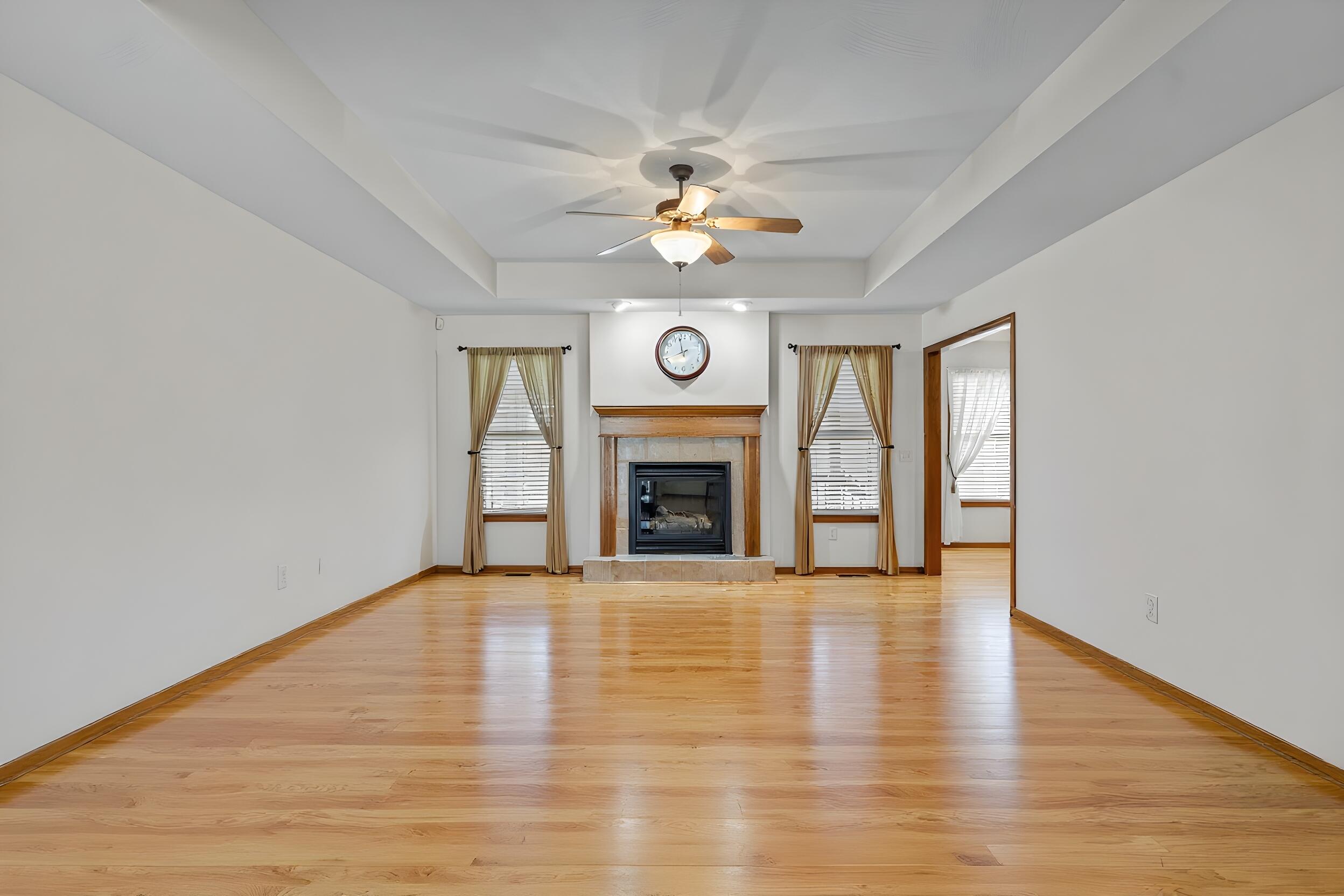 property viewer photo 3