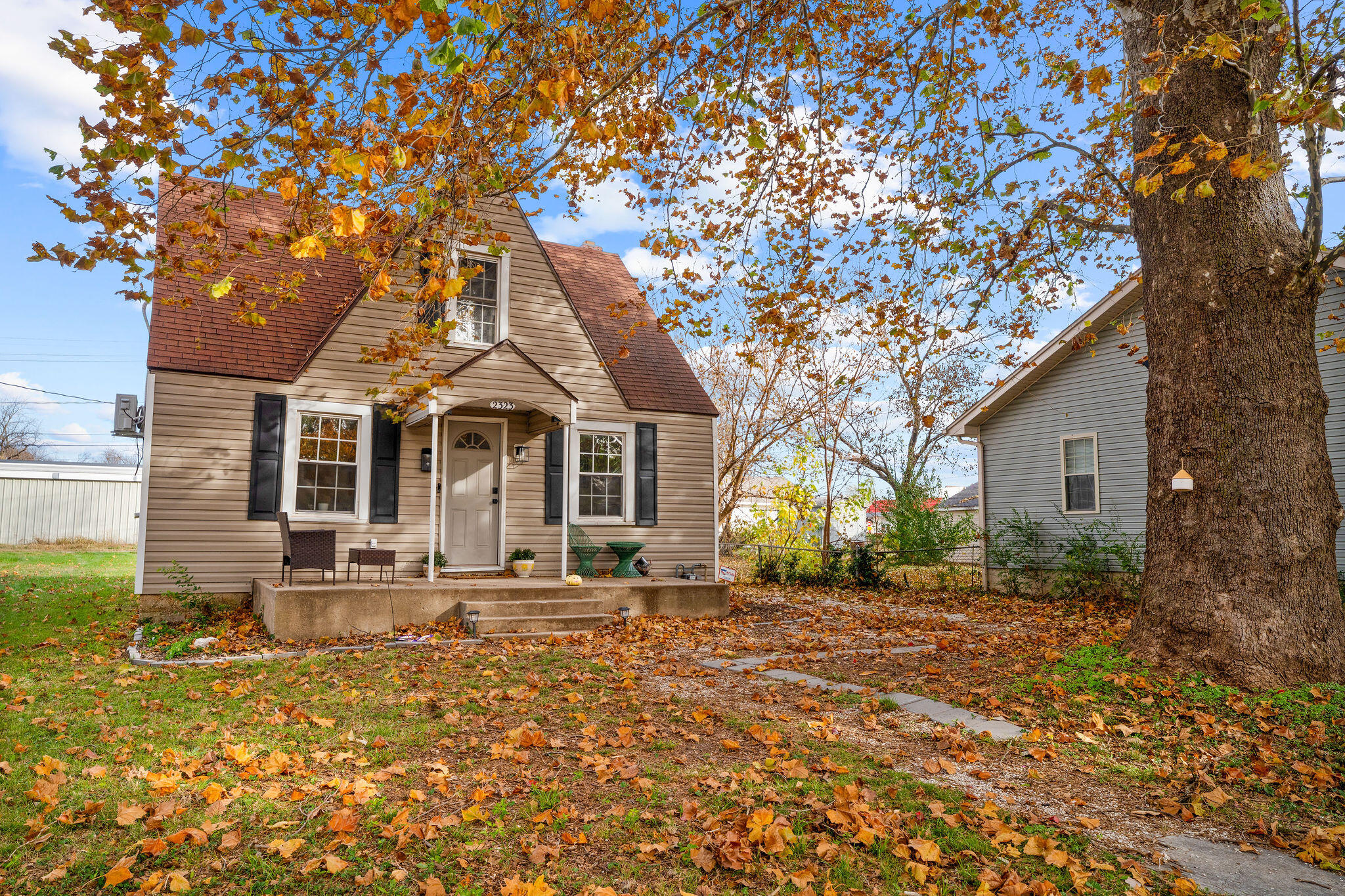 main property photo 18