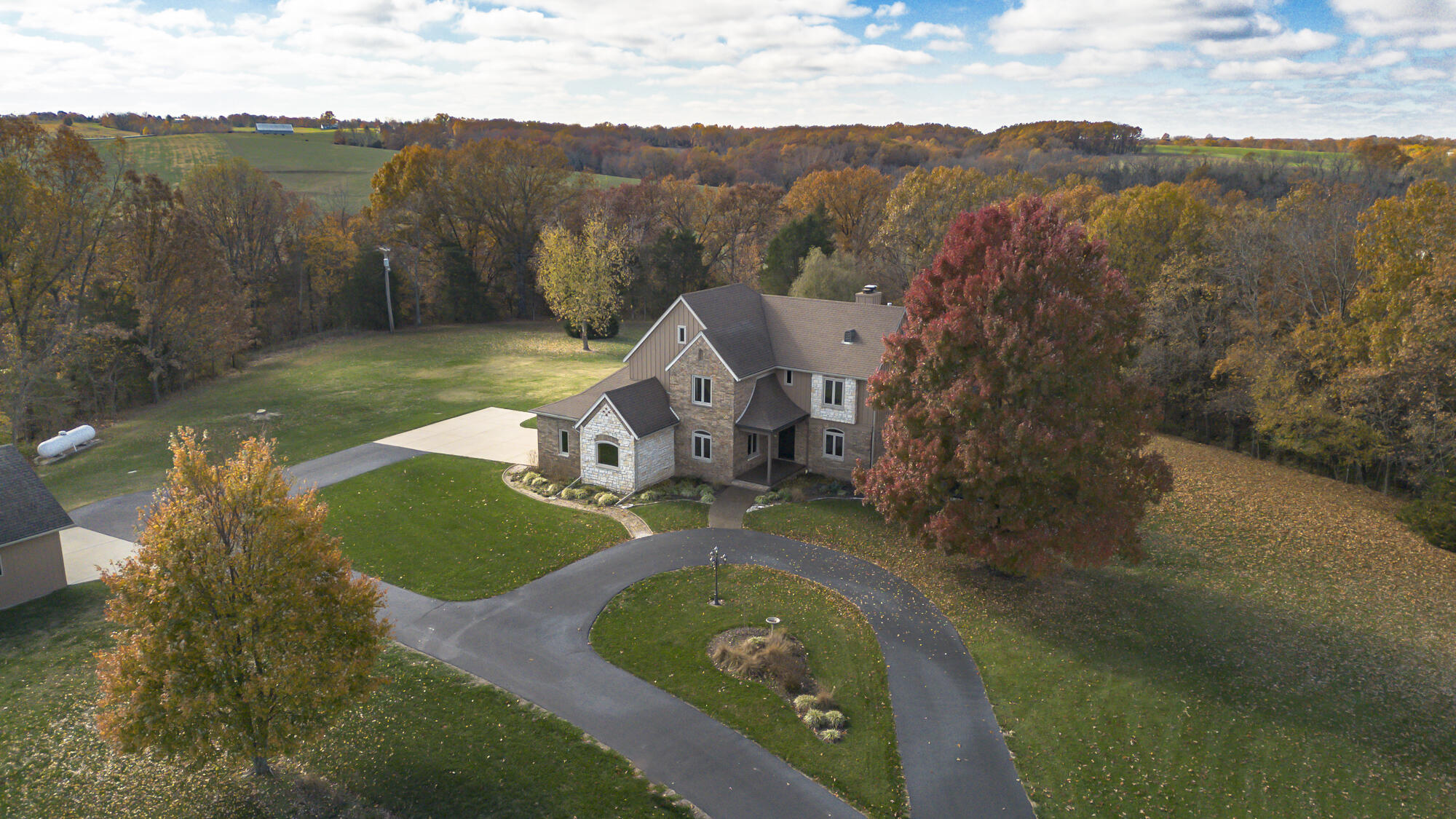 main property photo 0