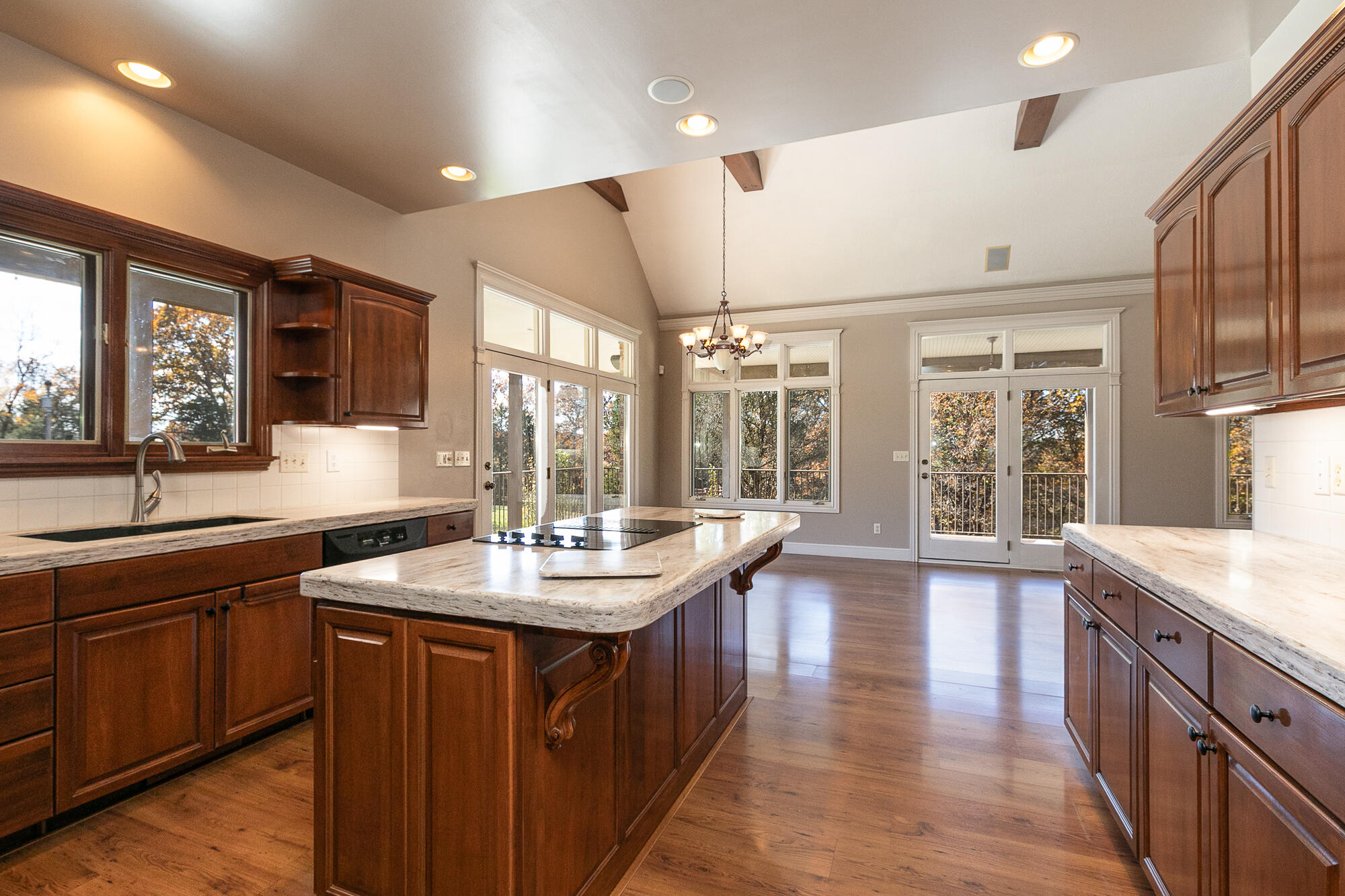 property viewer photo 20