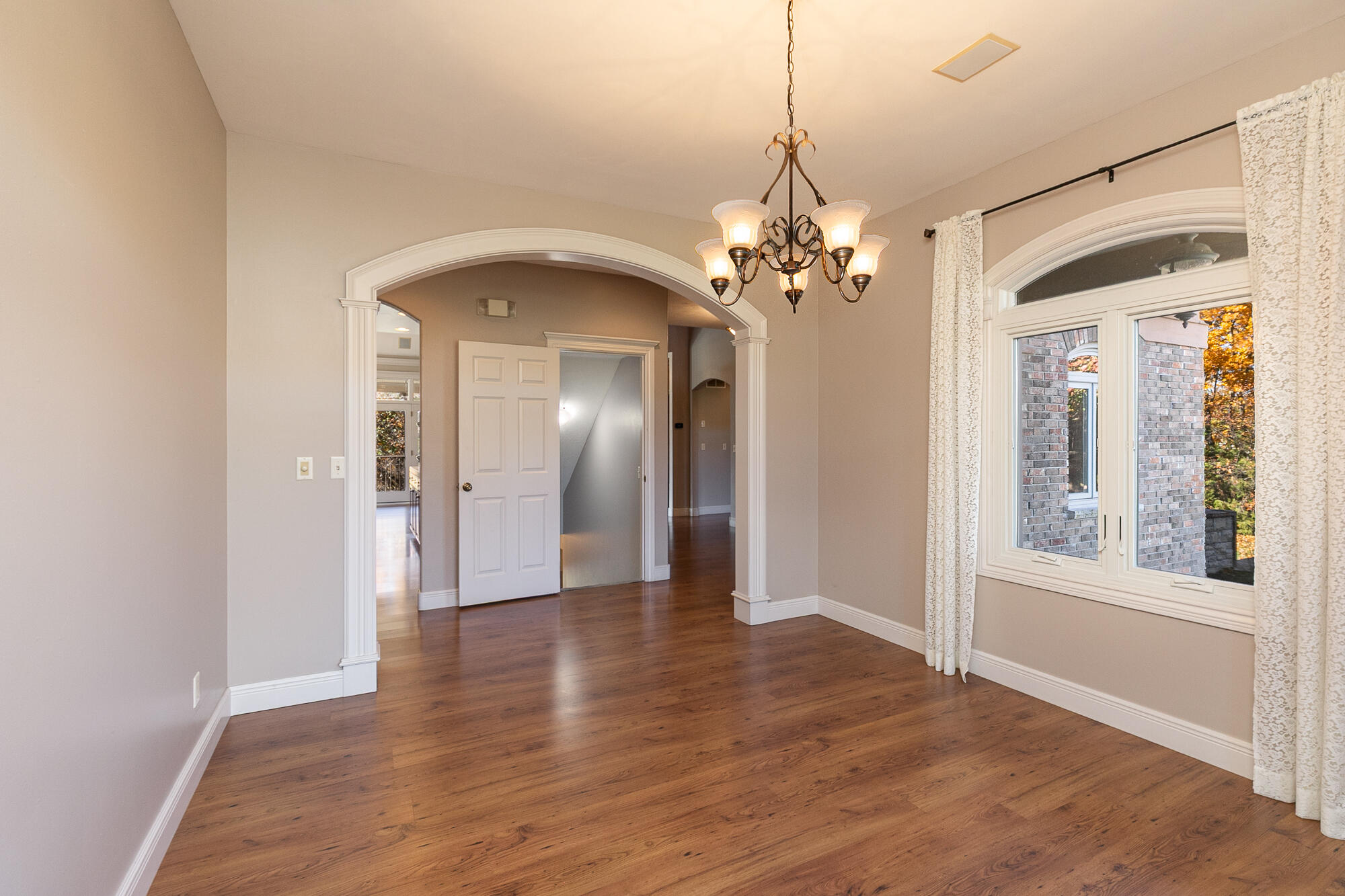 property viewer photo 25