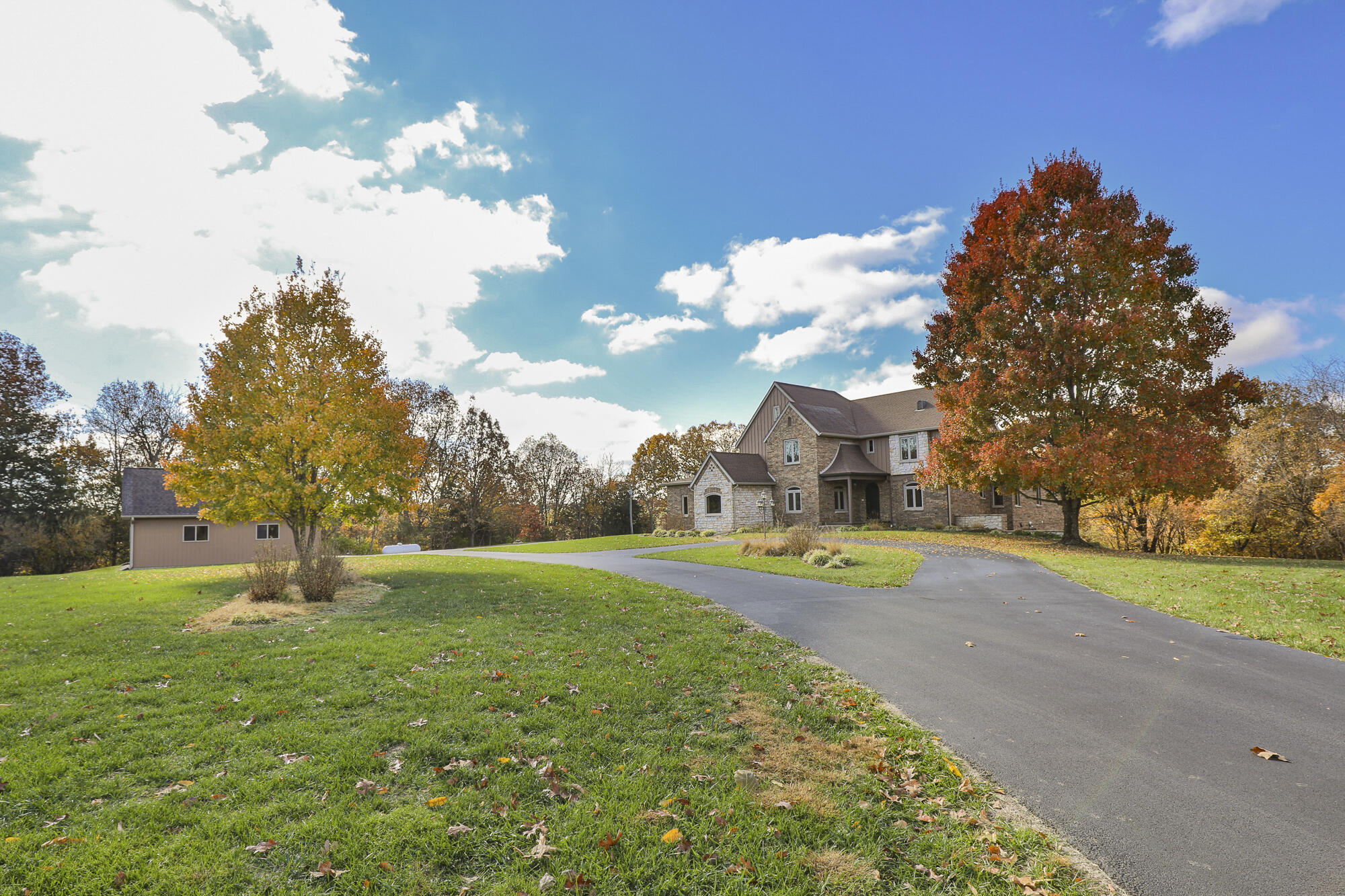 property viewer photo 3